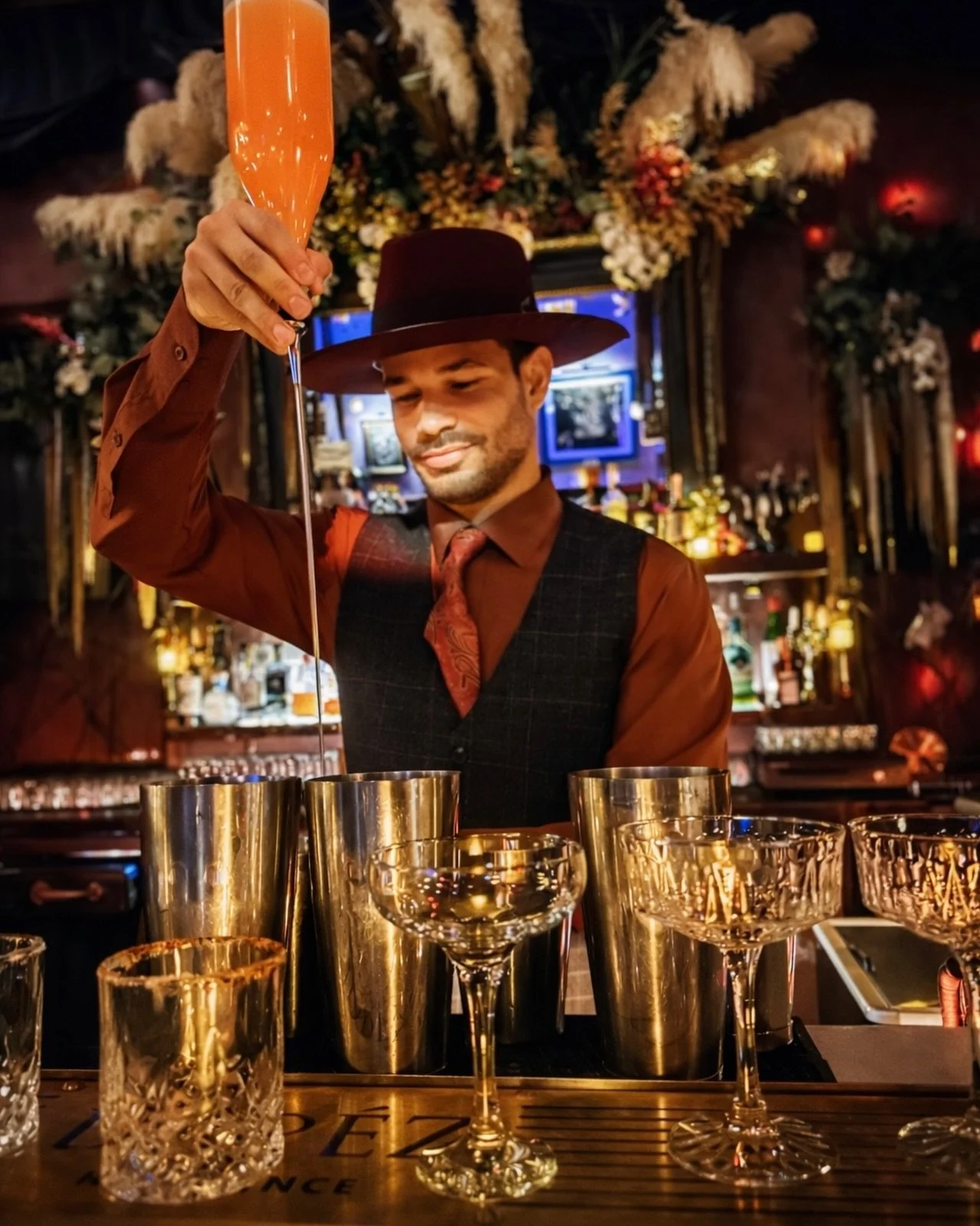 Me va, me va. Open 8pm &ndash;2am, every Friday &amp; Saturday. 

#AguadillaNights #TheLopezResidence #PuertoRicoBars