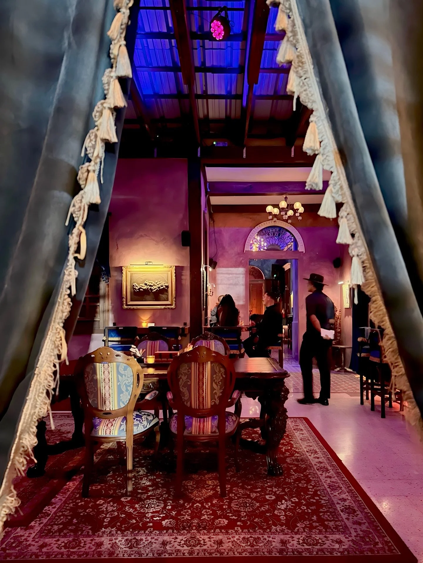 Best way to follow rainy days: a dry martini. See you Friday 🍸

Open 8pm &ndash;2am, every Friday &amp; Saturday.

#AguadillaNights #TheLopezResidence #PuertoRicoBars