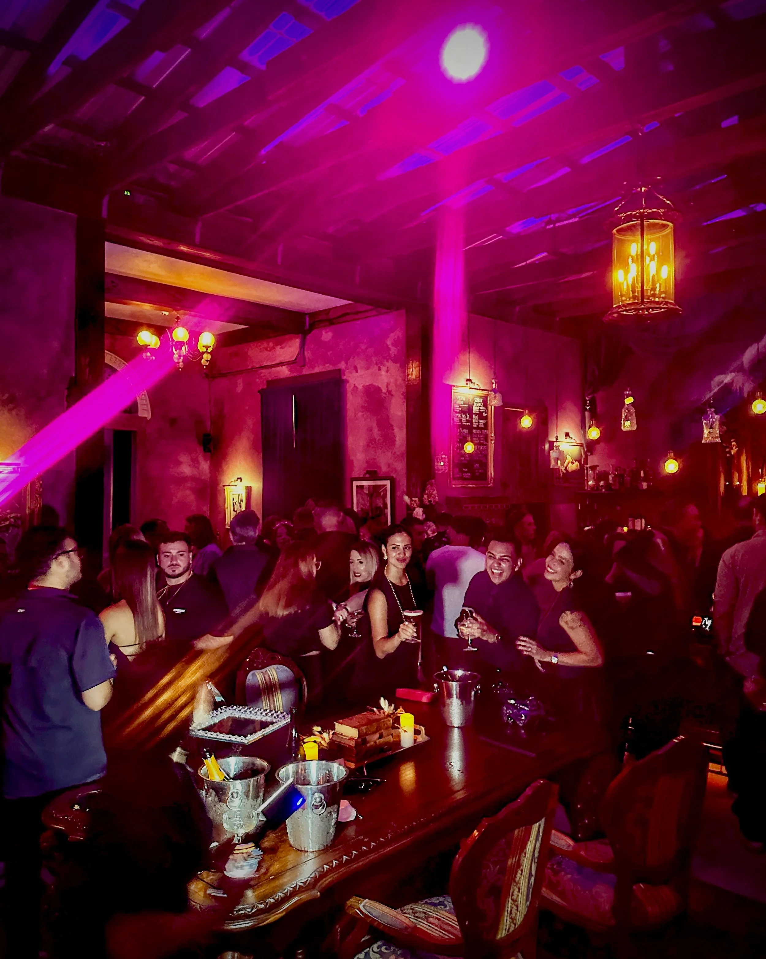Smile, it&rsquo;s the weekend. We open 8pm.

#TheLopezResidence #PuertoRicoNightlife #Aguadilla