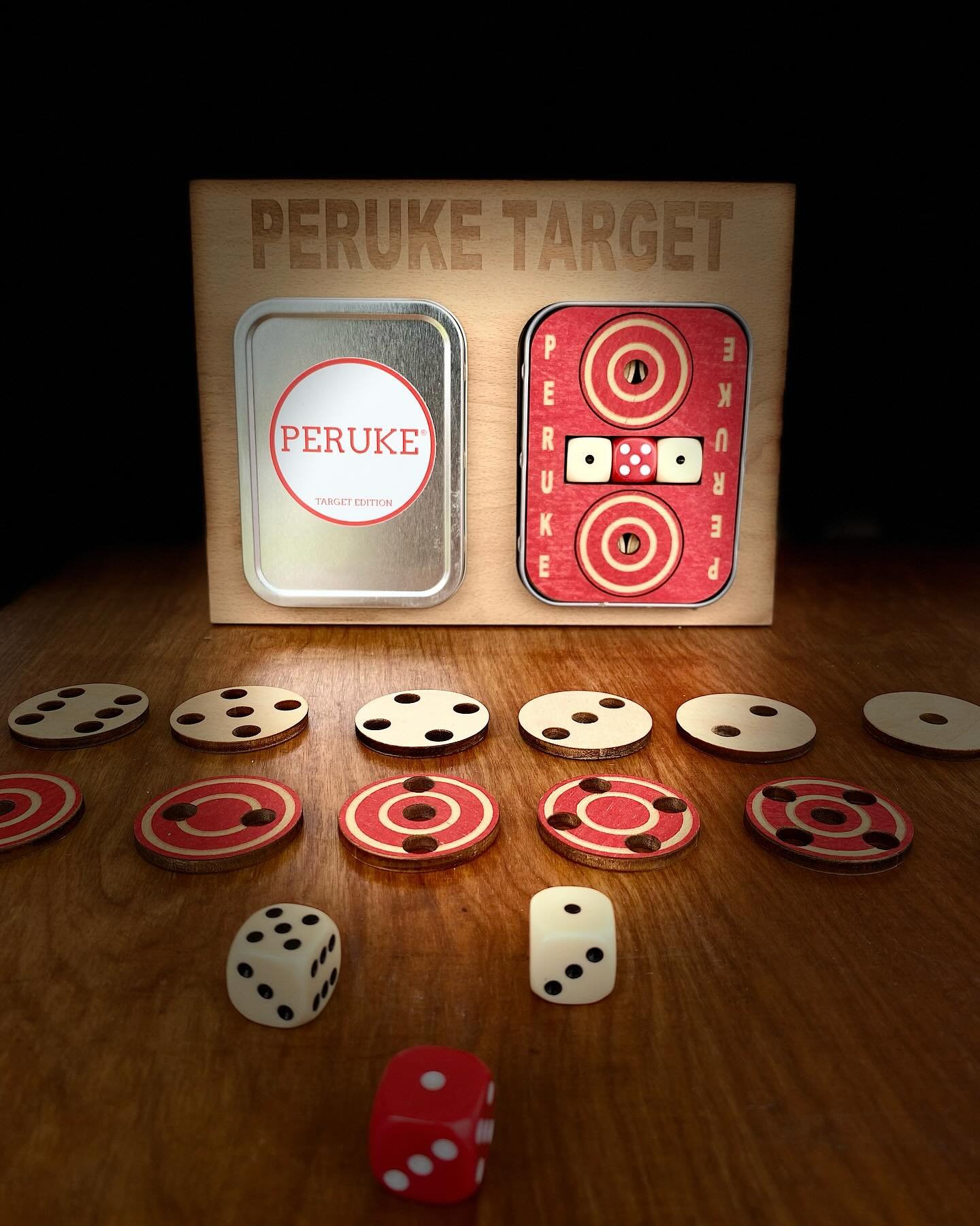 In terms of great holiday or travel games Peruke is right on target 🎯 Small &amp; compact, has robust pieces, can be played anywhere, is easy to explain to others &amp; delivers hours of fun. Don&rsquo;t forget to pack your copy ☀️ 🎲 🎲 🎲. #holida