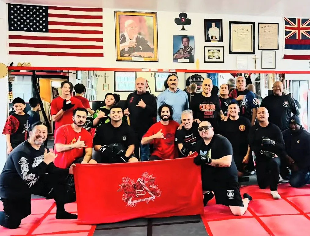 Late Post

Uniting at the famous 974 Benicia Rd, longest running #kajukenbo school in the world (est. 1968), members of different training groups geared up for some friendly rounds.
Keeping each other sharp! 🐉⚔️

#arnis #DragonSticksFMA #eskrima #es