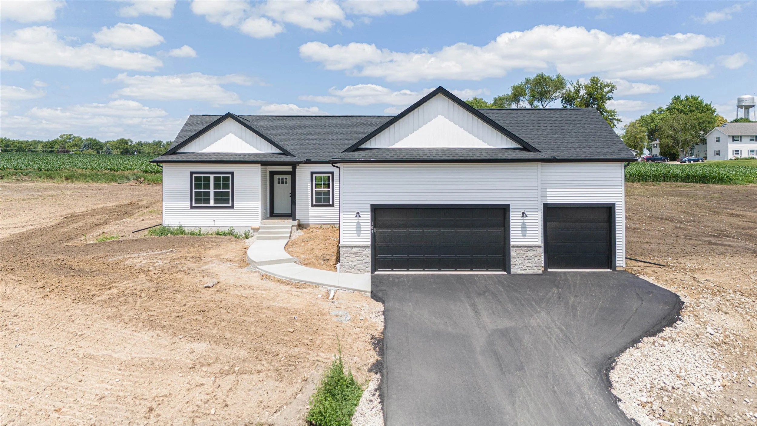 105 2nd St, Friesland, WI 53935
