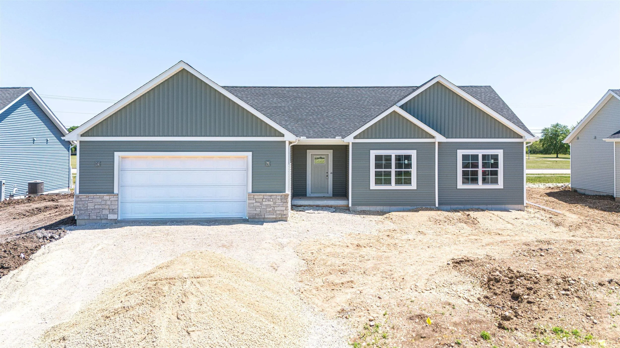 new construction home for sale Prairie Corners subdivision Beloit WI