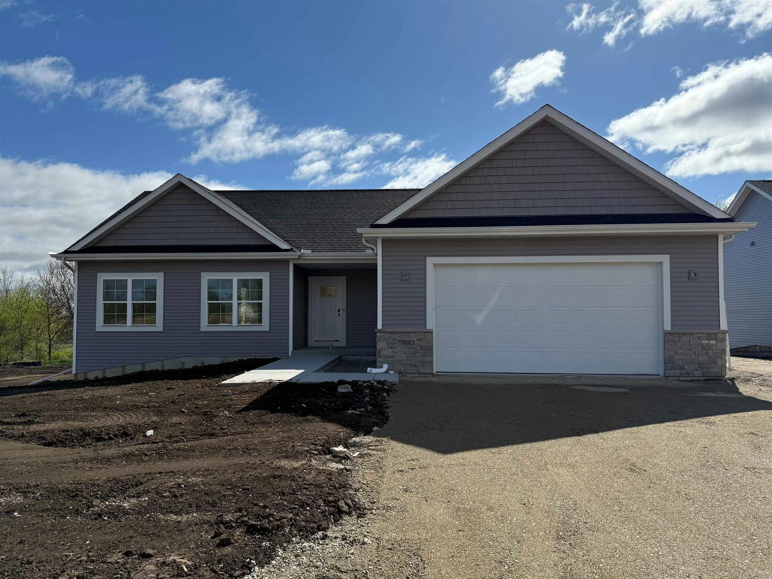 504 Ridge Ct, Orfordville, WI 53576
