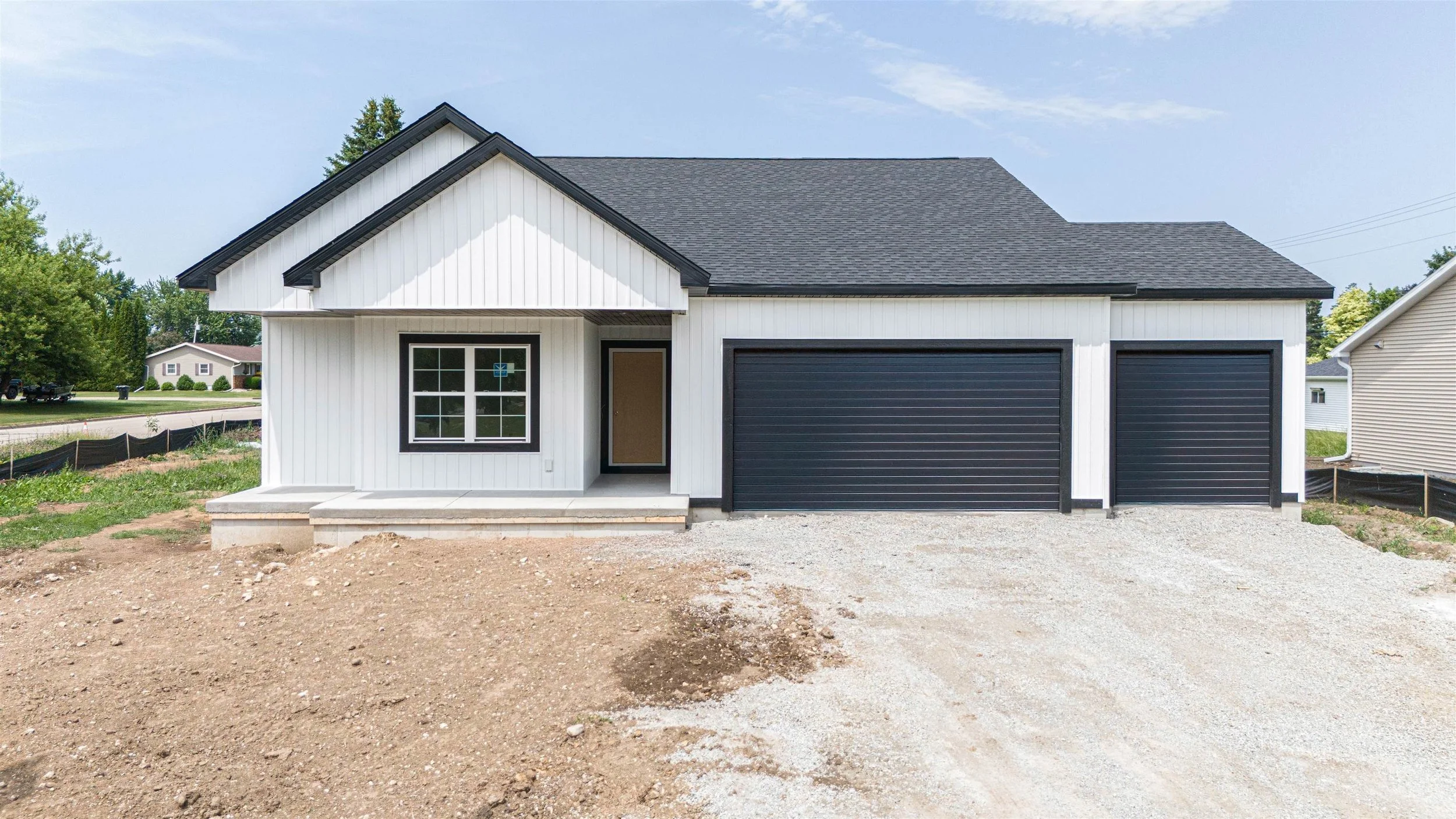 504 Village Ln, Ripon, WI 54971