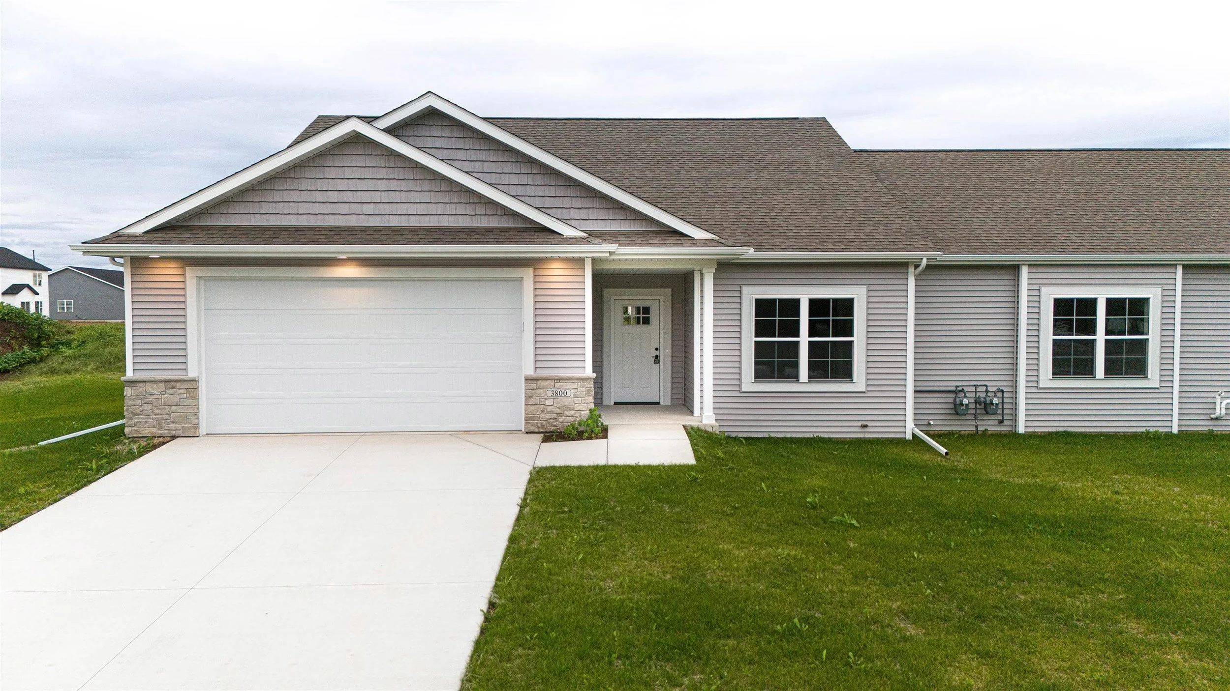 3800 Green Ash Drive, Janesville, WI 53545