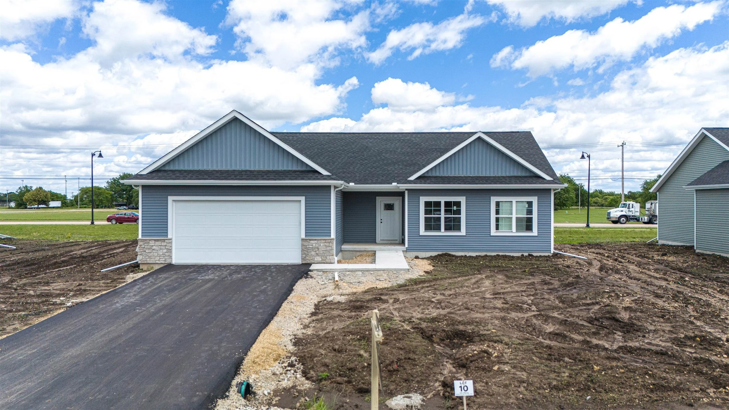 new construction home for sale Prairie Corners subdivision Beloit WI