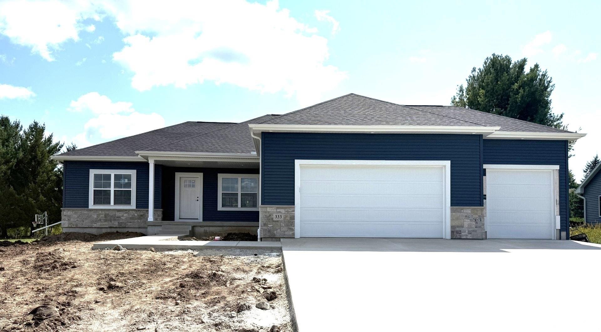 333 Drumlin Loop, Ripon, WI 54971