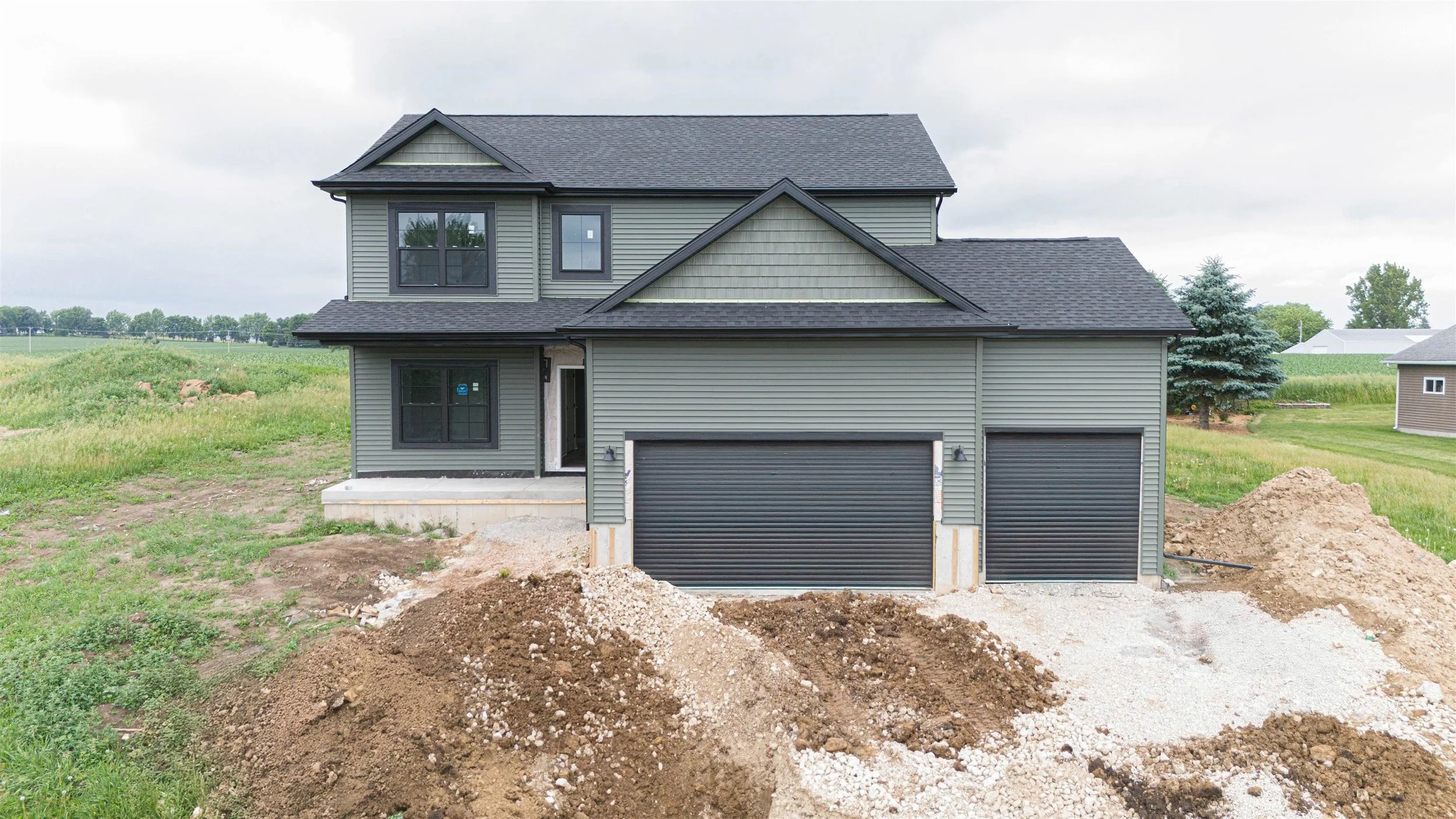 203 2nd St, Friesland, WI 53935