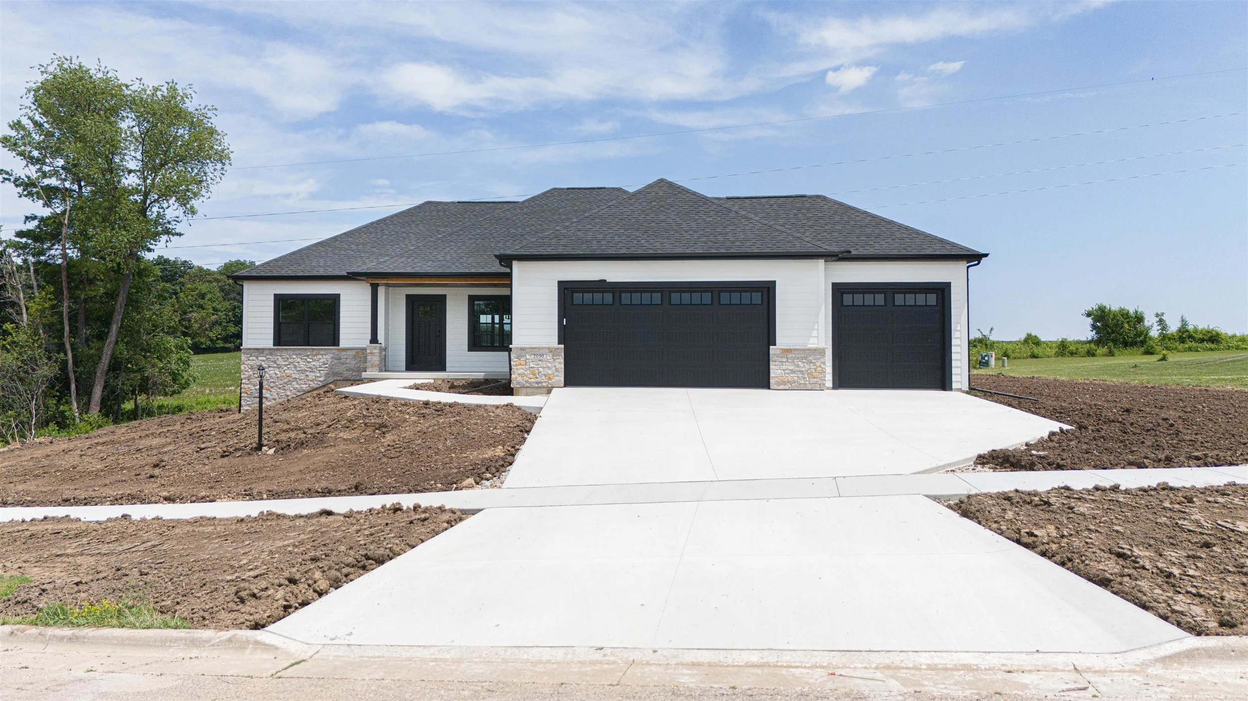 2050 Arbor Ridge Way, Janesville, WI 53548