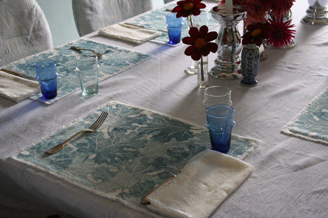 Table Mat - Macleaya in Ocean Blue