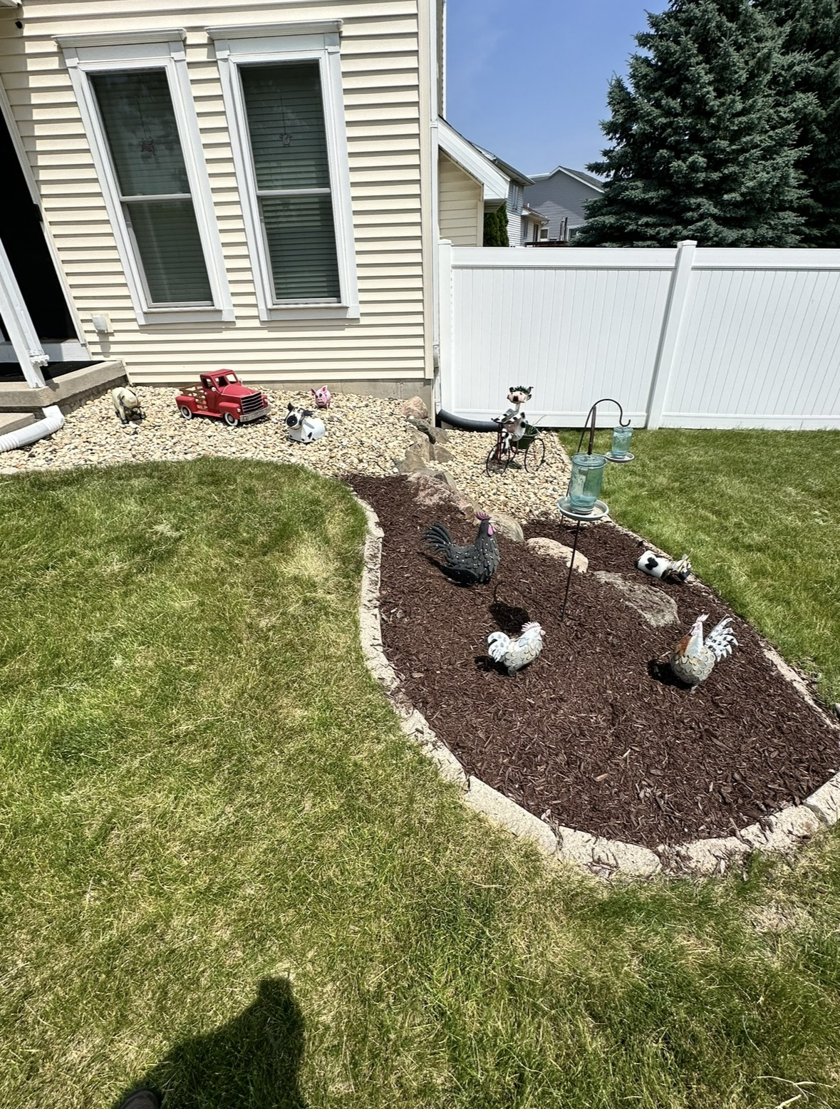 mulch application sun prairie.png