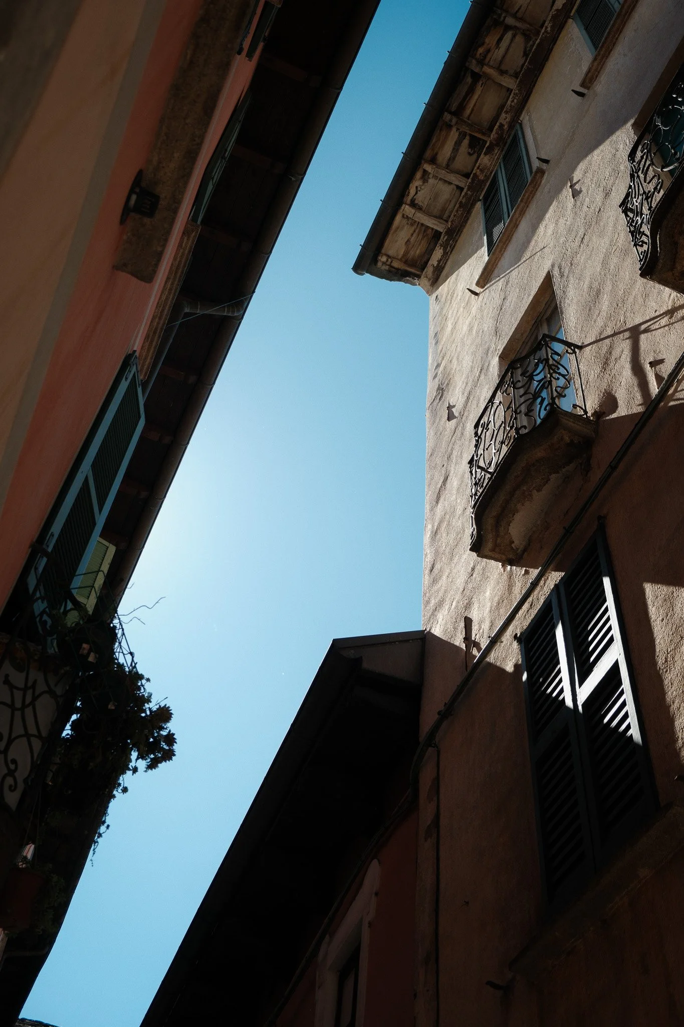 2024-09_Italian Lakes_ShotByJaz_LoRes-6.jpg