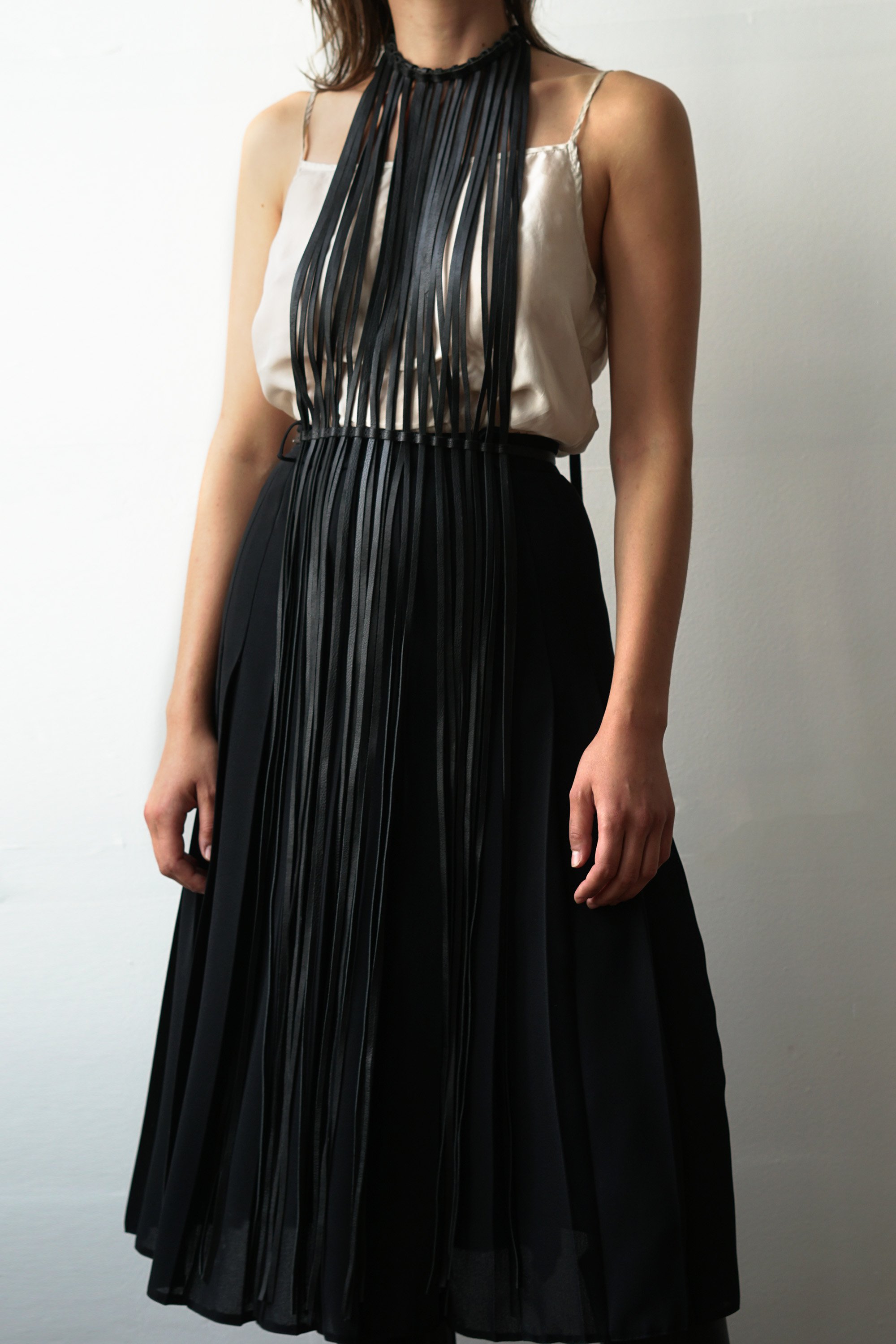 designer-leather-apron-with-fringes-marie-bernadette-woehrl.jpg