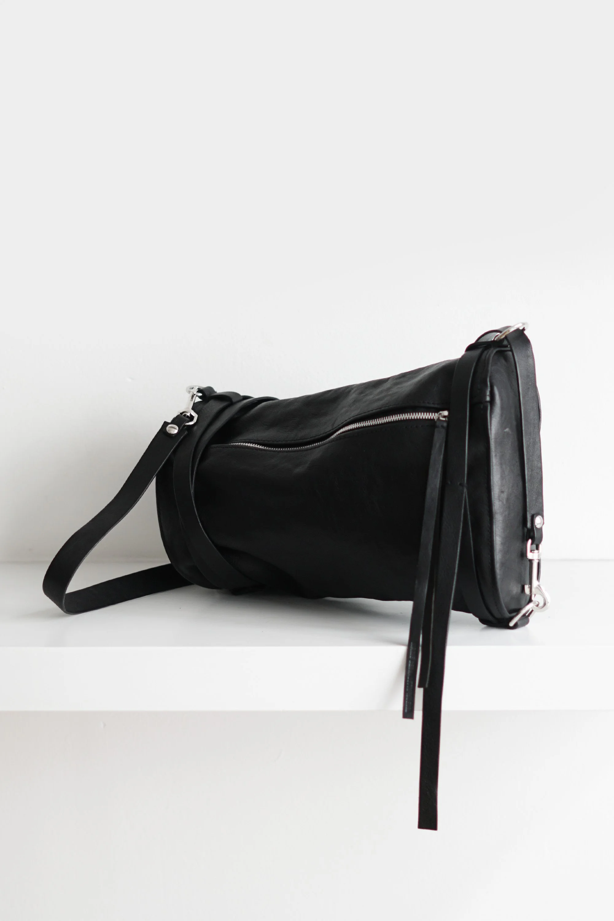 artisanal-luxury-dark-fashion-leather-duffel-bag-marie-bernadette-woehrl2.jpg