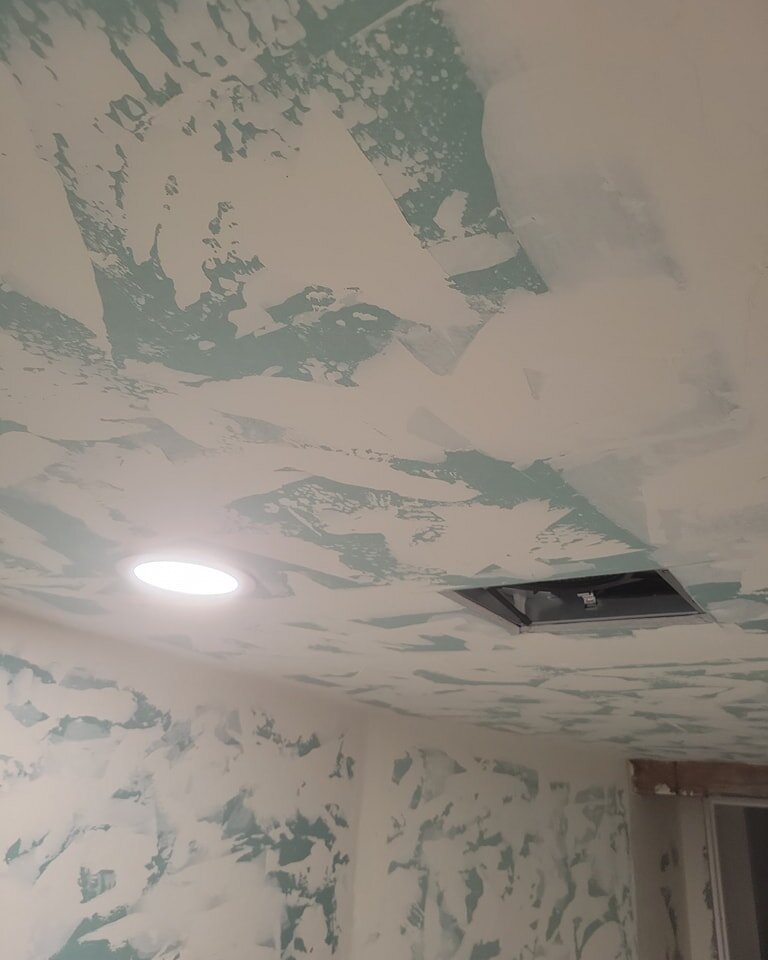 Just wanted to give an update on the bathroom renovation. Texture is on walls and ceiling, ready for paint. Backerboard is ready for tile. More coming.