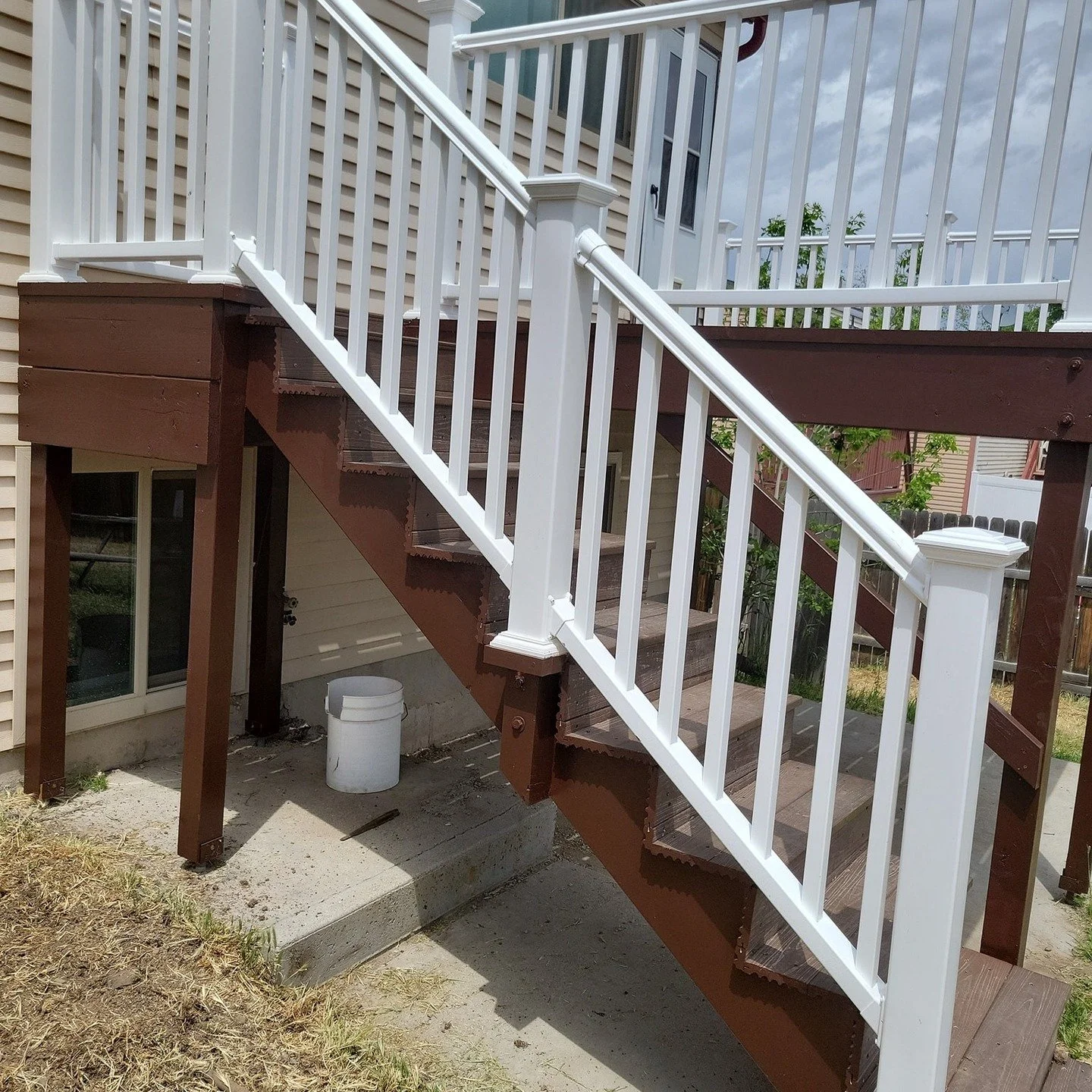 🚶&zwj;♂️✨ Strengthen safety and add style this fall with stair and railing upgrades from Your Handyman Pros. Expert repair and installation across the Salt Lake Valley!
📞 (801) 949-2376
🌐 https://www.yourhandymanpros.com

👉 https://www.yourhandym