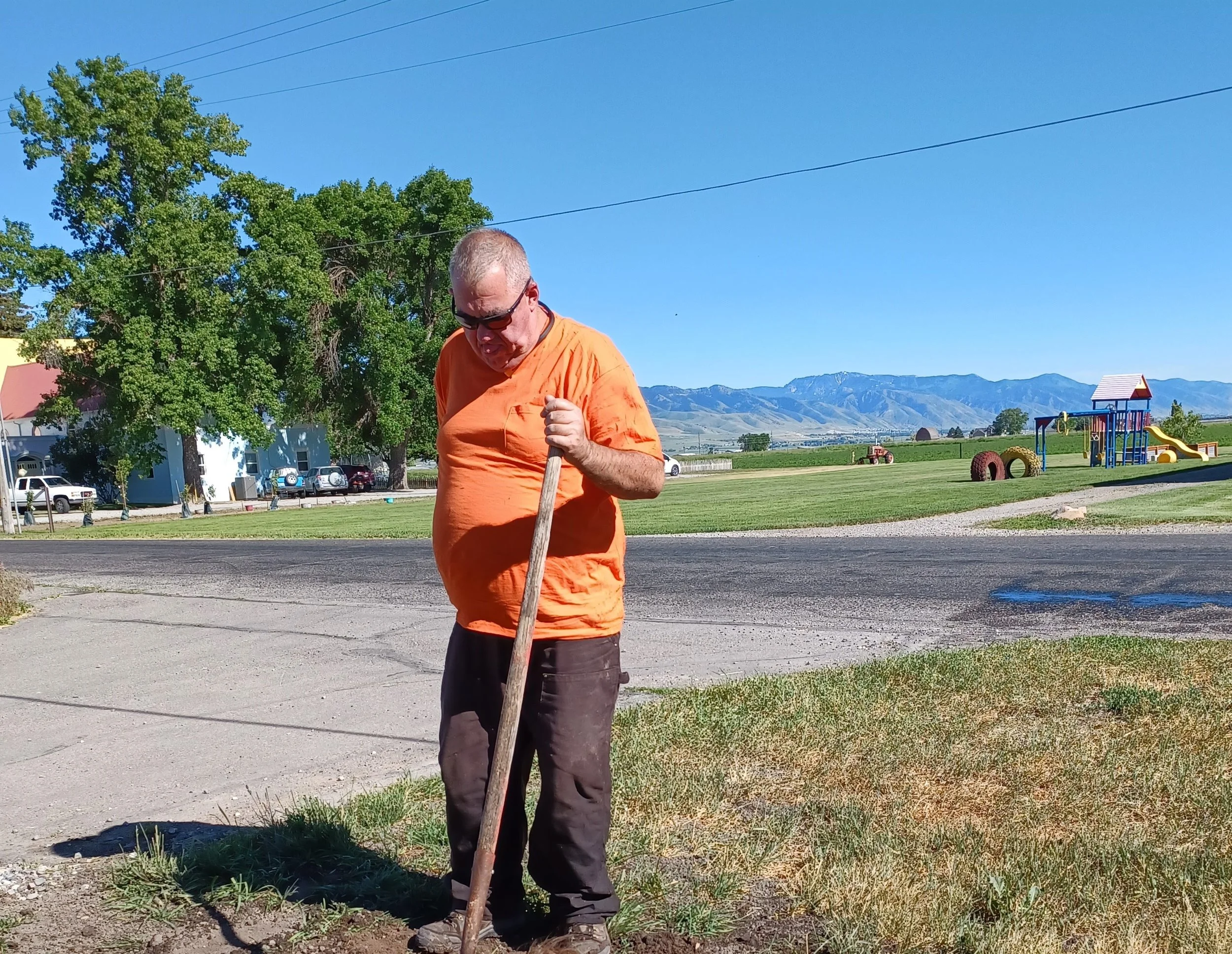 What Mild Fall Weather Means for Salt Lake Valley Homeowners: Outdoor Projects &amp; Holiday Prevention Wins