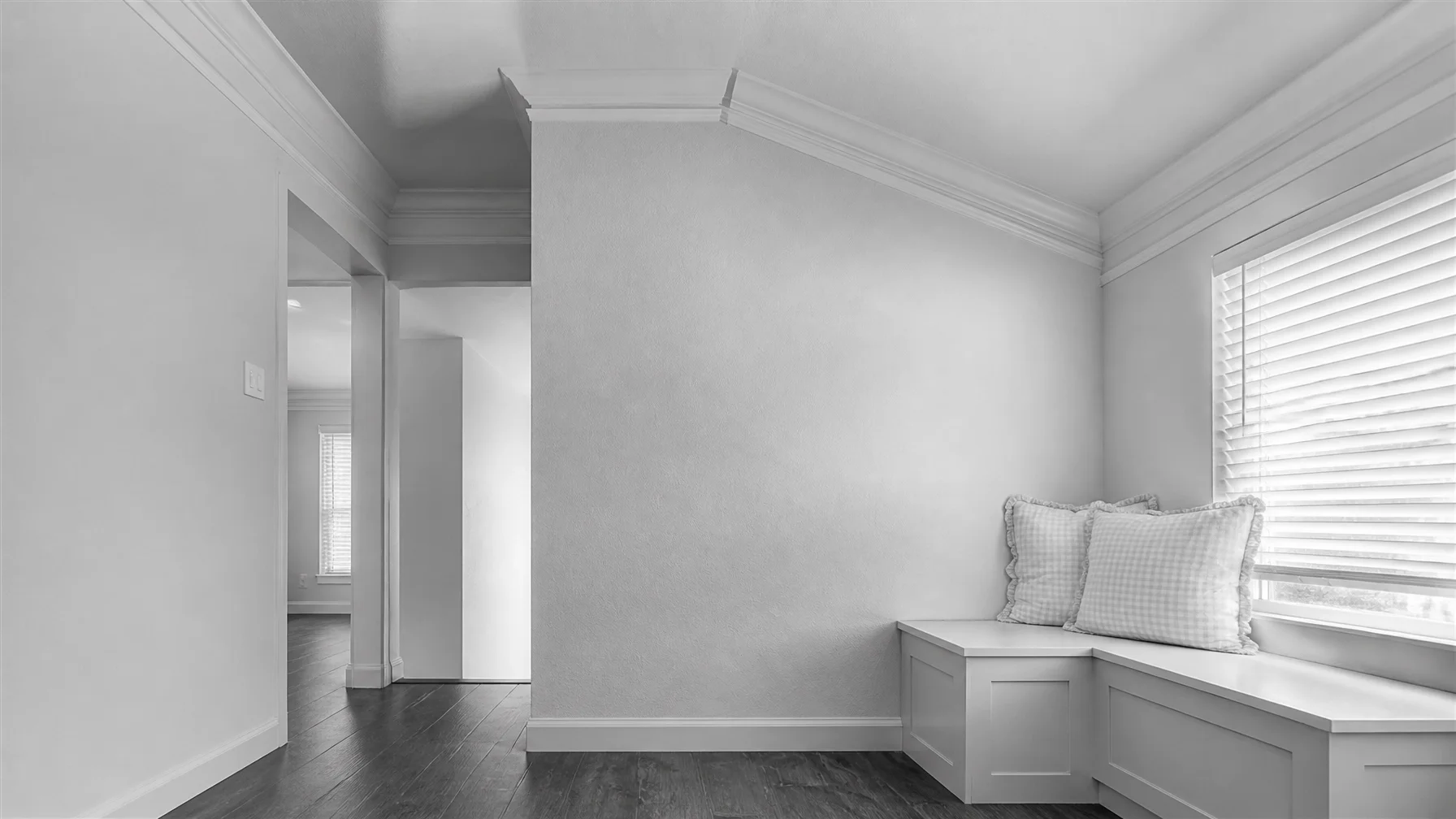 Home Carpentry – Part 4: Crown Molding : Coping, Installing &amp; Finishing Like a Pro