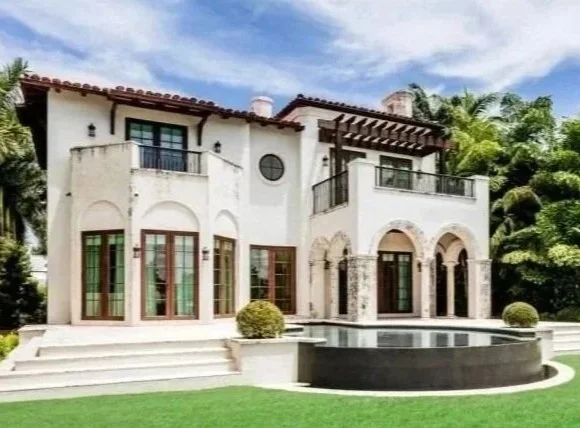 Rear view with gallery and pool