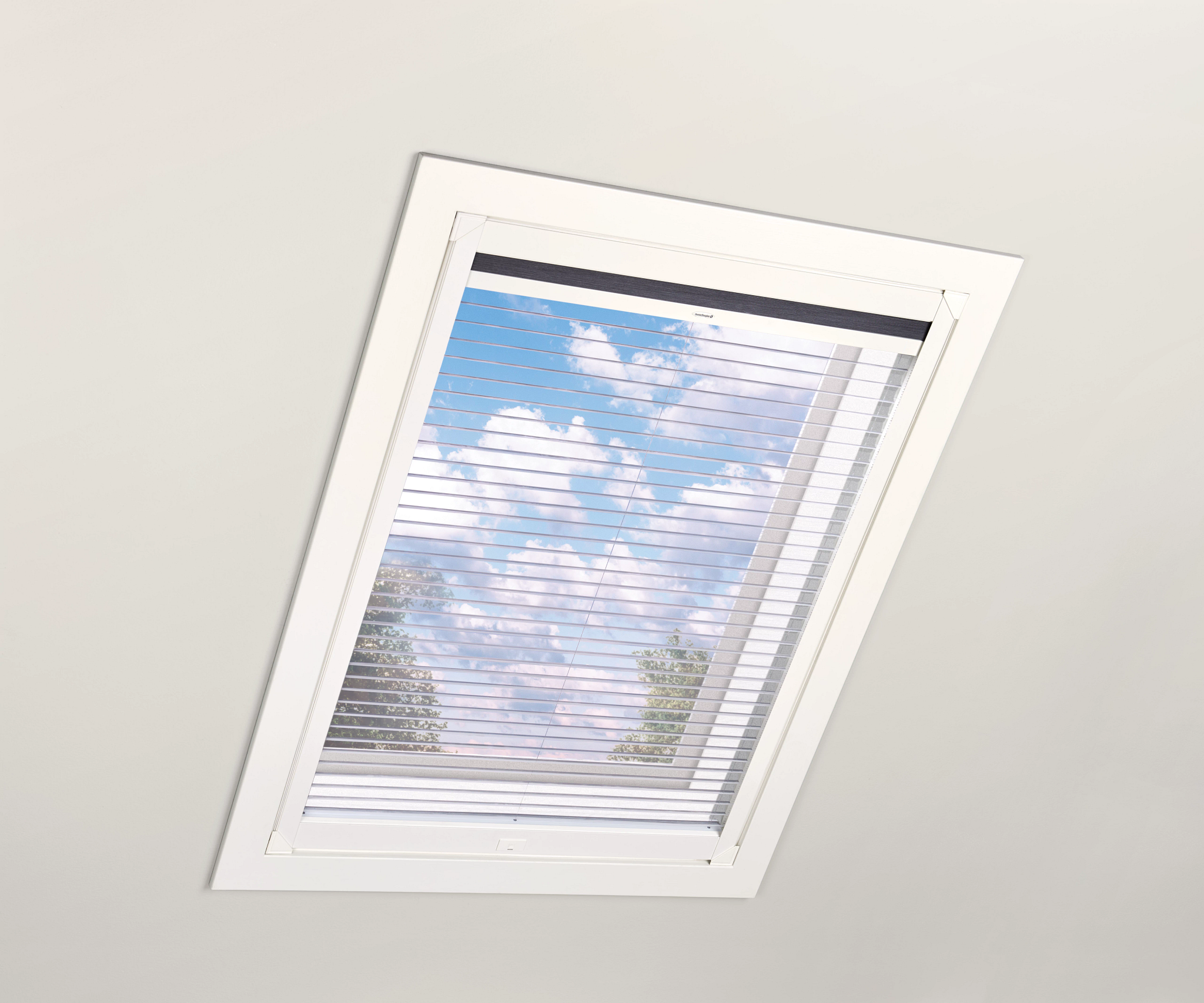 2023_DU_Elan_Duolite_SkylightDetail_Open.png