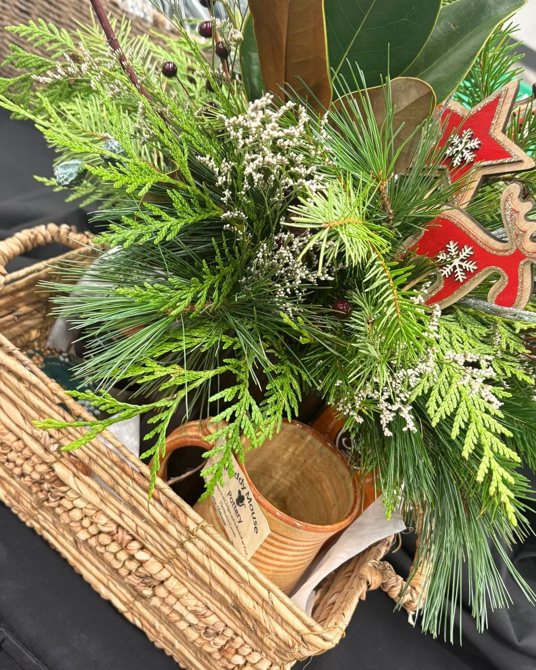 It was hard to let this one go into the silent auction when we wanted it for ourselves!

Thank you, @seedspinchercreek, who donated this gorgeous arrangement and gift basket for the @ywca.gala last week.

Thank you for your support, Jacalyn 🫶

 
 
#