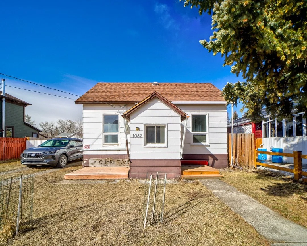 Step into the charm of 1052 Bev McLachlin Drive.
&nbsp;
This cozy character home is full of history, personality, and vintage details that make it truly one of a kind. With 2 bedrooms, 1 bathroom, and at a price of just $200,000, it&rsquo;s the perfe