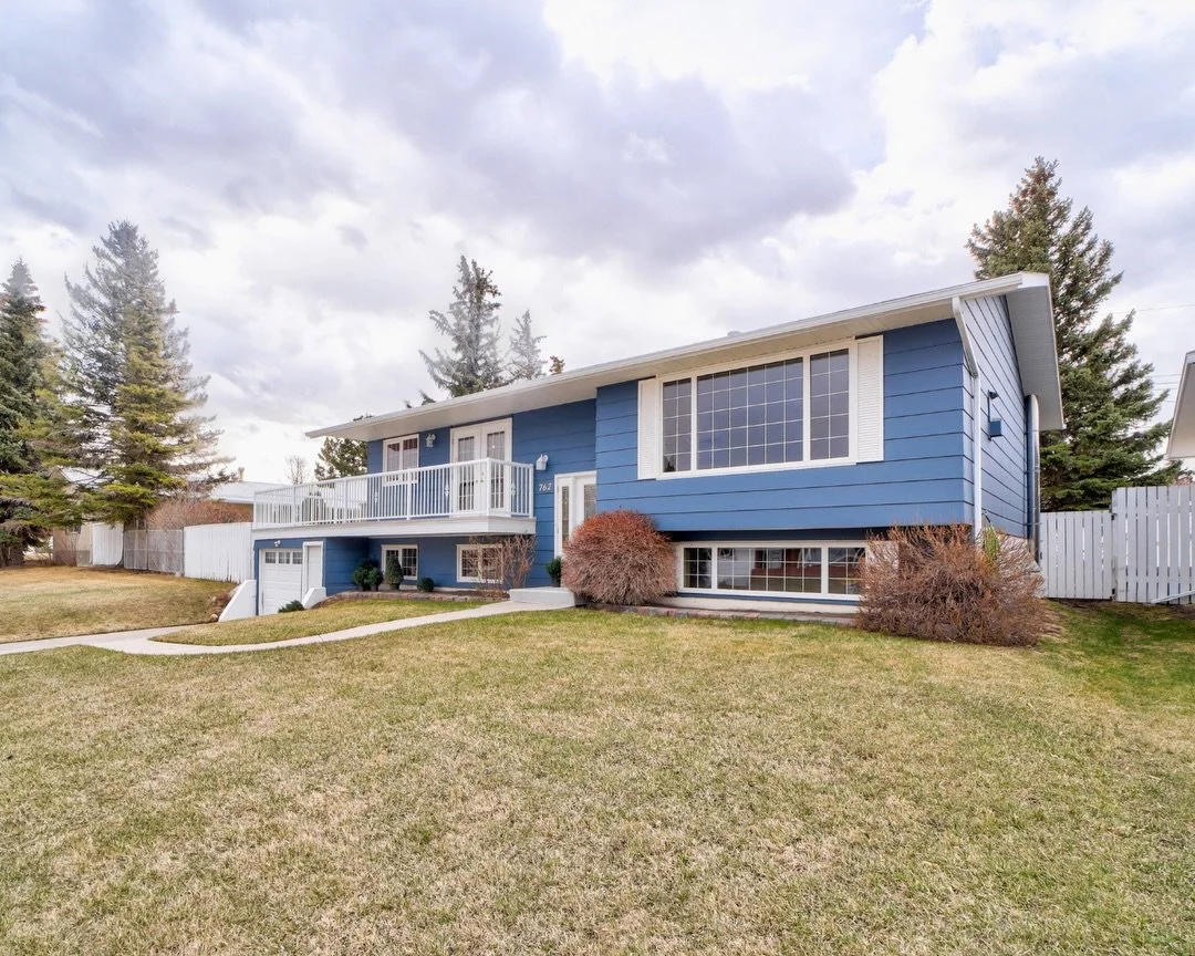 If you&rsquo;ve been watching the market and waiting for the moment where the numbers finally make sense, this is it.

✨ Improved Price: $475,000 ✨
📐 1,187 sq. ft.
🛏️ 3 Bedrooms 
🛁 3 Bathrooms
📍 MLS A2277520

This well-cared-for, move-in-ready ho