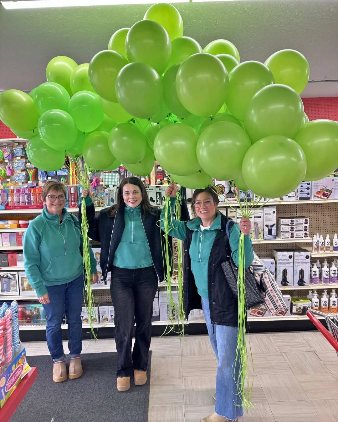 ✅ 217 giveaway entries
✅ 150 balloons from @pinchercreekdollarstore 
✅ 150 cookies from @homesteadbakeshop 
&nbsp;
Thousands of visitors. Countless smiles. What a weekend! 💚
&nbsp;
The Pincher Creek Trade Show was such a great reminder of how connec