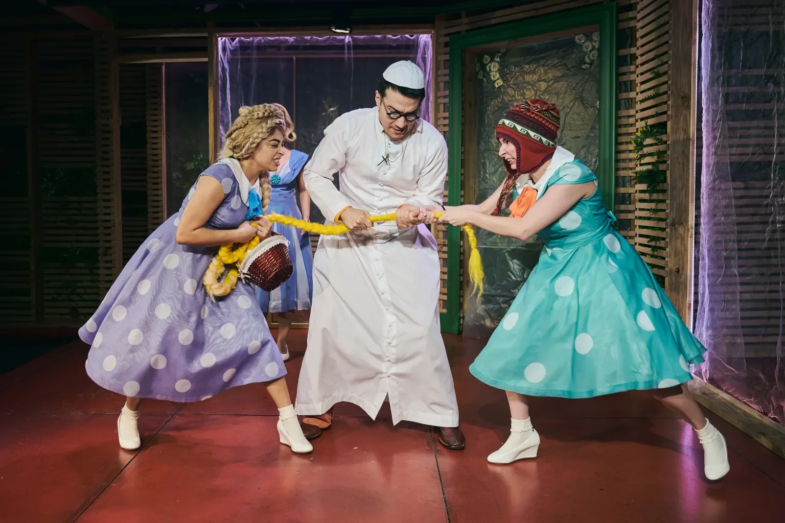 Lilian-Rebelo-Dario-Ladani-Sanchez-and-Katie-Rodriguez-in-INTARs-2025-production-of-THE-IRREPRESSIBLE-MAGIC-OF-THE-TROPICS-Photo-by-Valerie-Terranova.webp