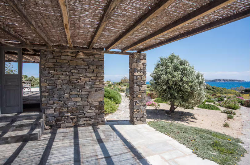 My Peace Retreat-Positive Immersion-Yoga Pilates Fitness retreat Paros-Greece-may 2026- extérieur 3.png