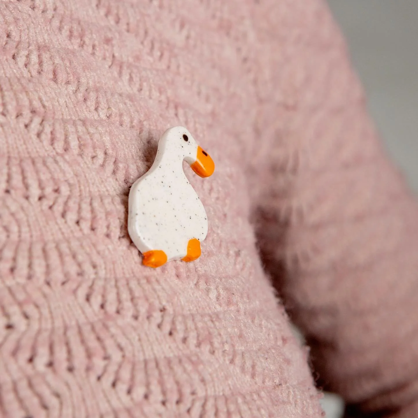 You&rsquo;ve been loving the ducks and flower brooches - thank you 🥹🦆

I&rsquo;m making more for later this year, and thinking of adding cats, veggies&hellip;.maybe fruits? 
What would you love to wear this summer? 👇
.
.
.
.
#ceramic #ceramicbrooc