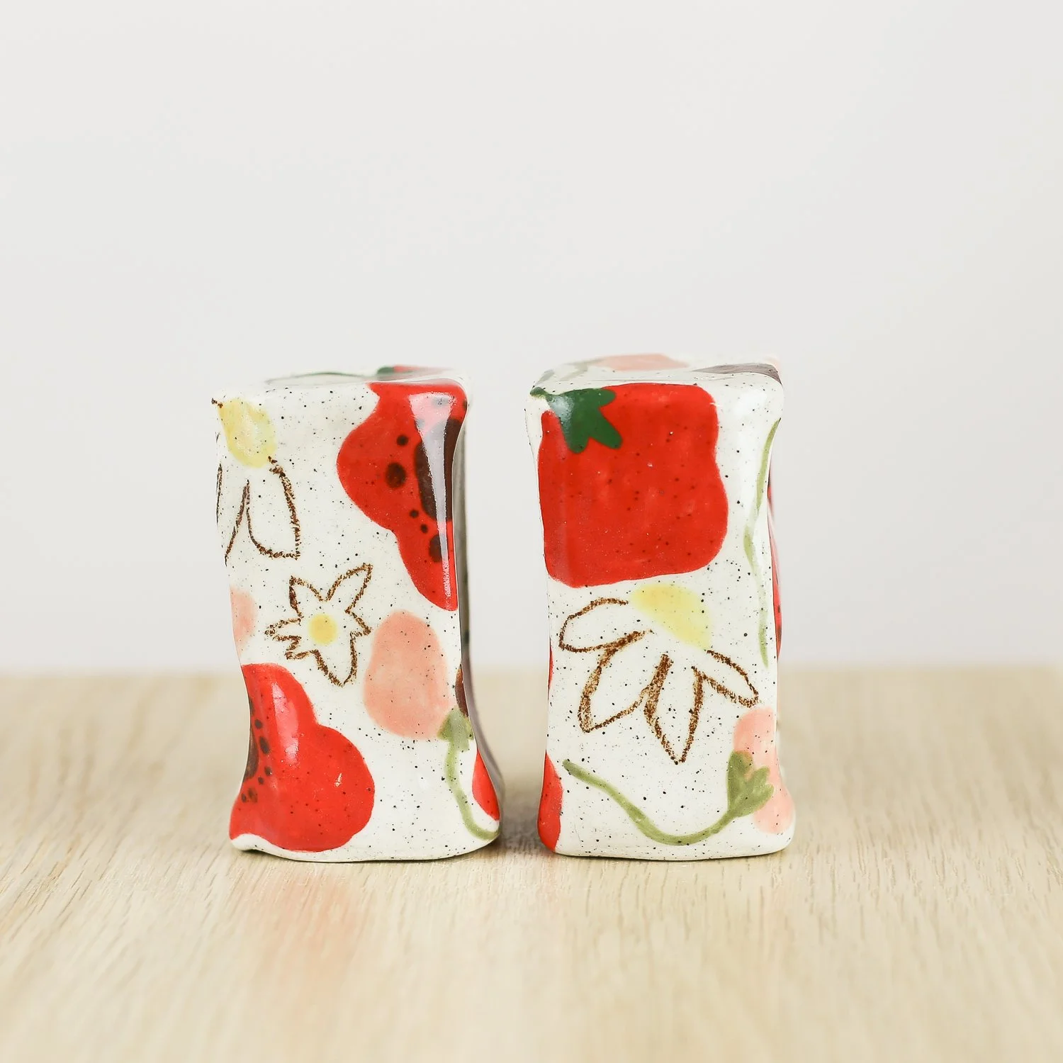 Handmade ceramic salt and pepper shaker set with poppies daisies and sweet pea flowers by hellomae