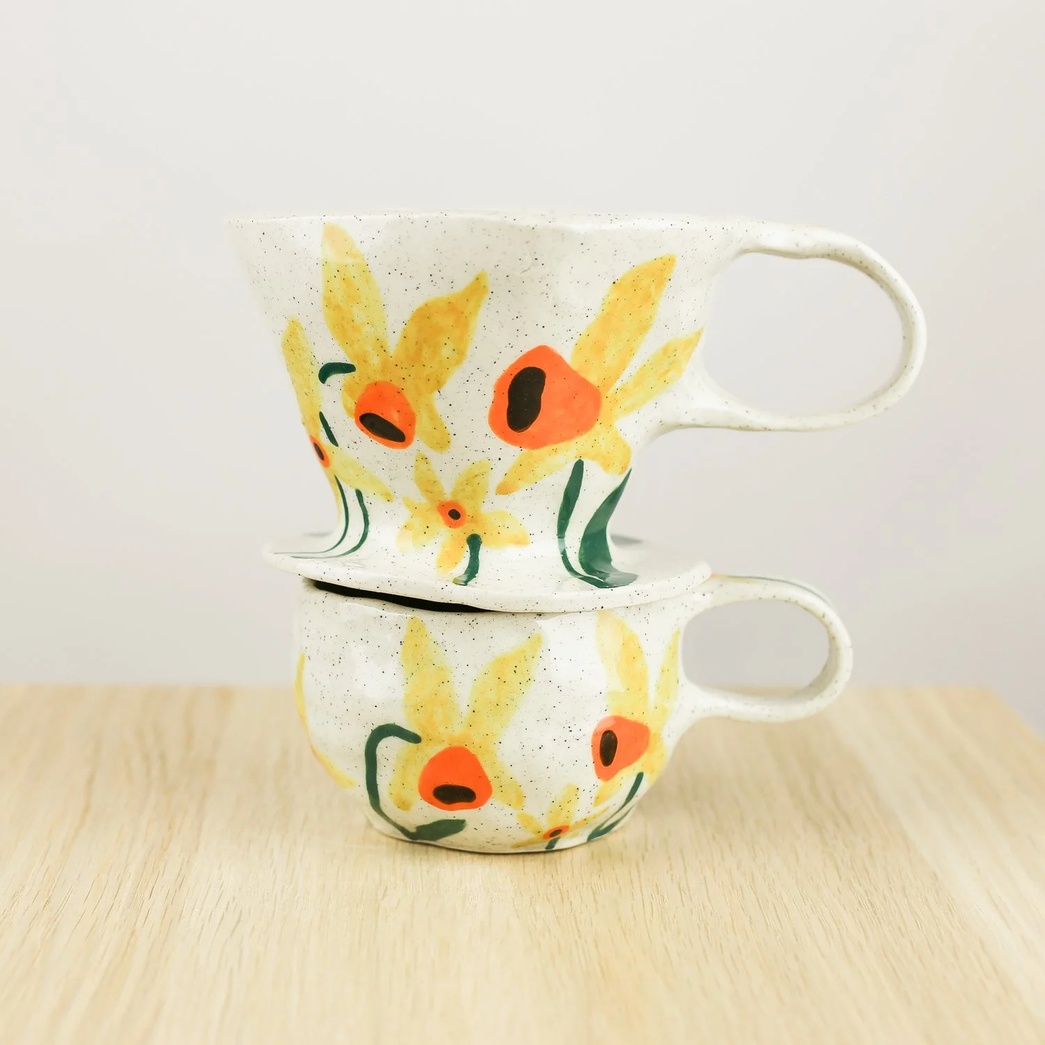 Handmade ceramic coffee dripper with daffodil flowers in yellow and green, pour over coffee maker by hellomae