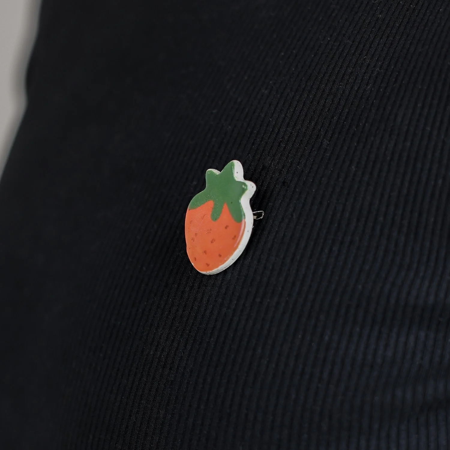 Handmade ceramic red strawberry brooch by hellomae