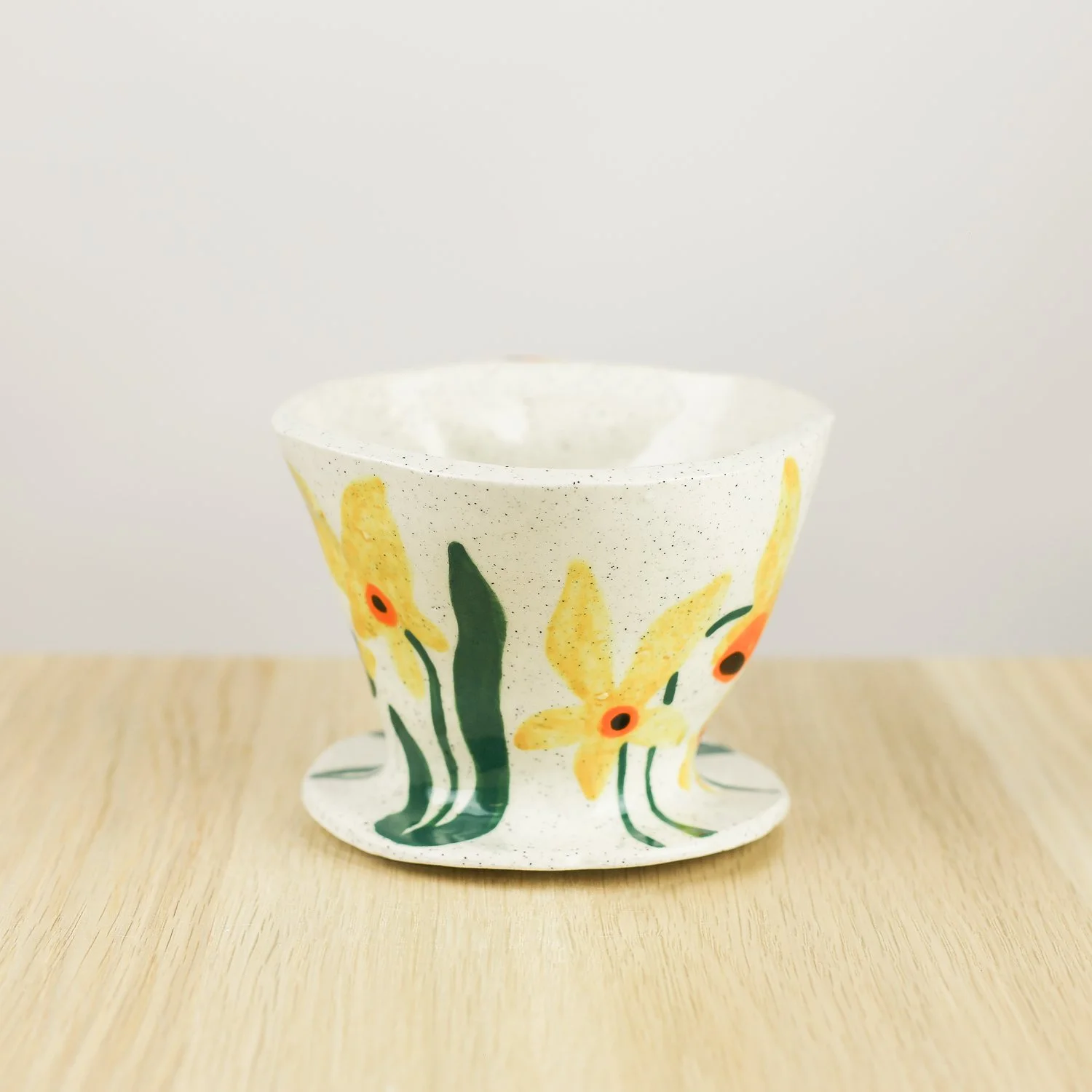 Handmade ceramic coffee dripper with daffodil flowers in yellow and green, pour over coffee maker by hellomae