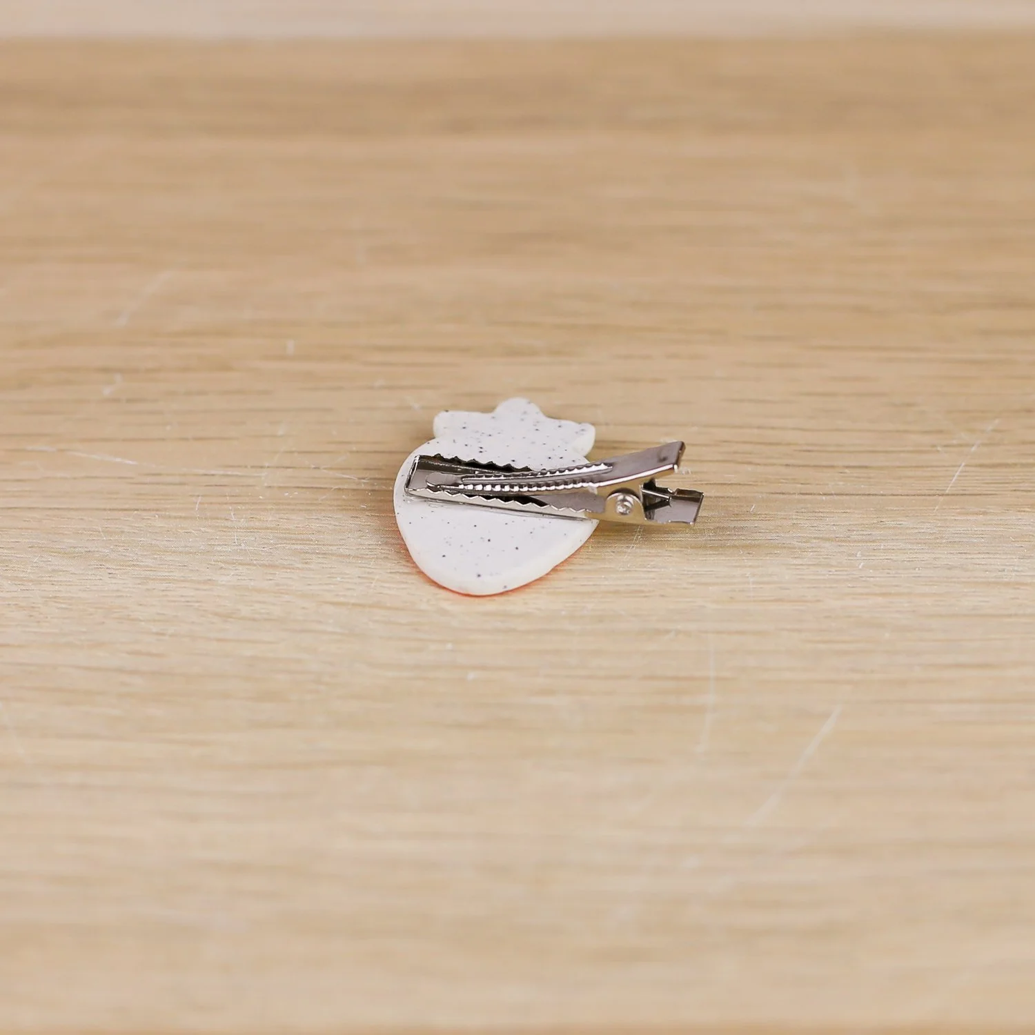 Handmade ceramic strawberry hair clip on silver alligator clip by helllomae