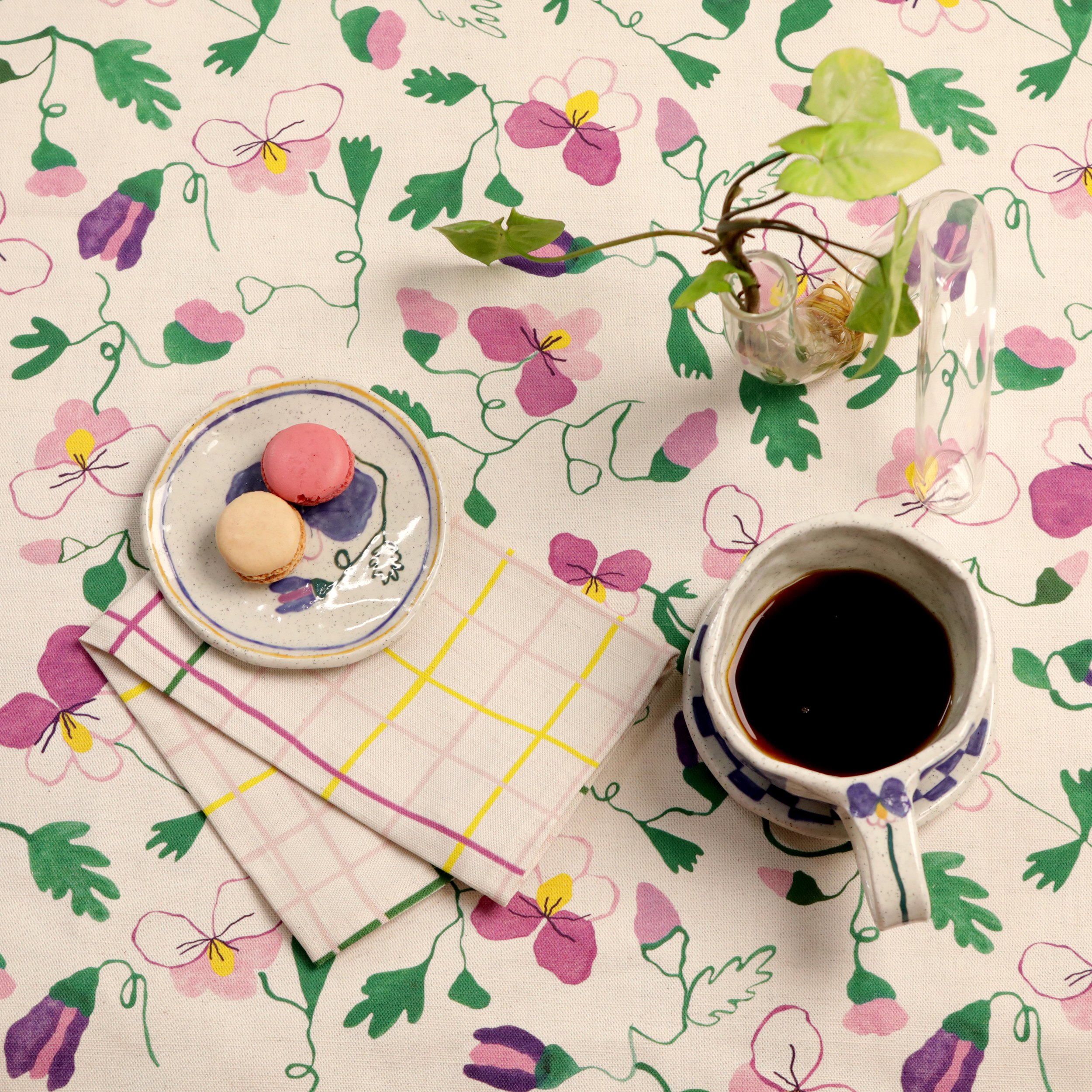 Pansy table cloth