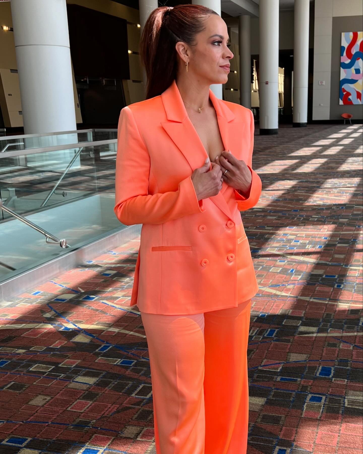 Thinking bout how this peach @aliceandolivia slay brought my Hawks some luck at the #NBA draft lotto! 

Styled by: @kenniwallace (THE BEST IN BIZ) 
Hair: @emilysandoval 
💄: @linds4112 

Shenanigans brought to u by supah 🌟 @thebaldgirl !!
