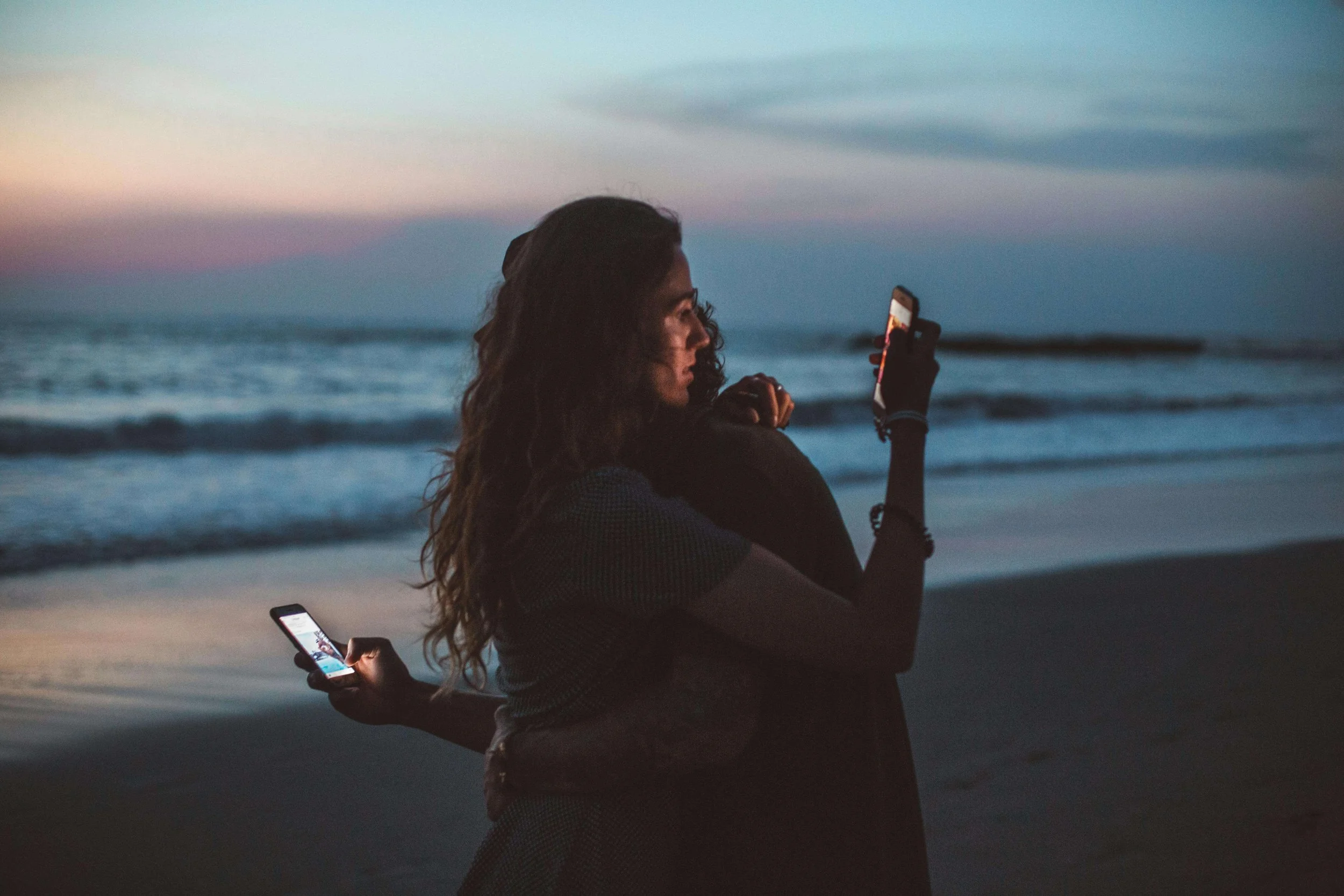 How to Deal With a Partner Who Won’t Communicate: Insights from a Couples Therapist