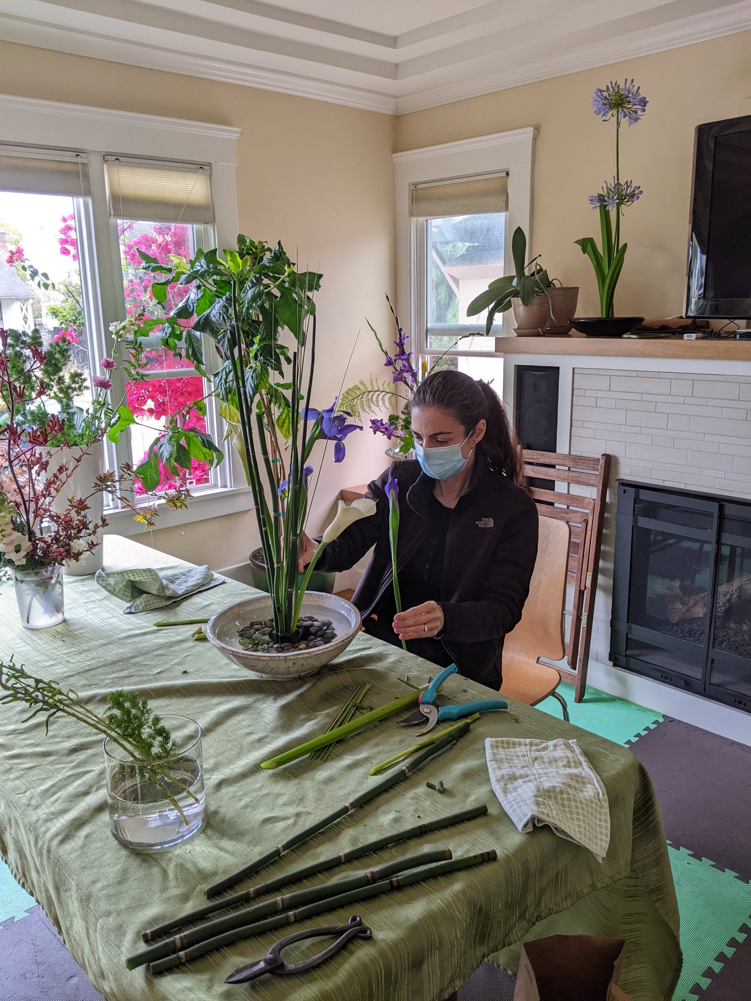 Ikebana_workshop_learning_class.jpg