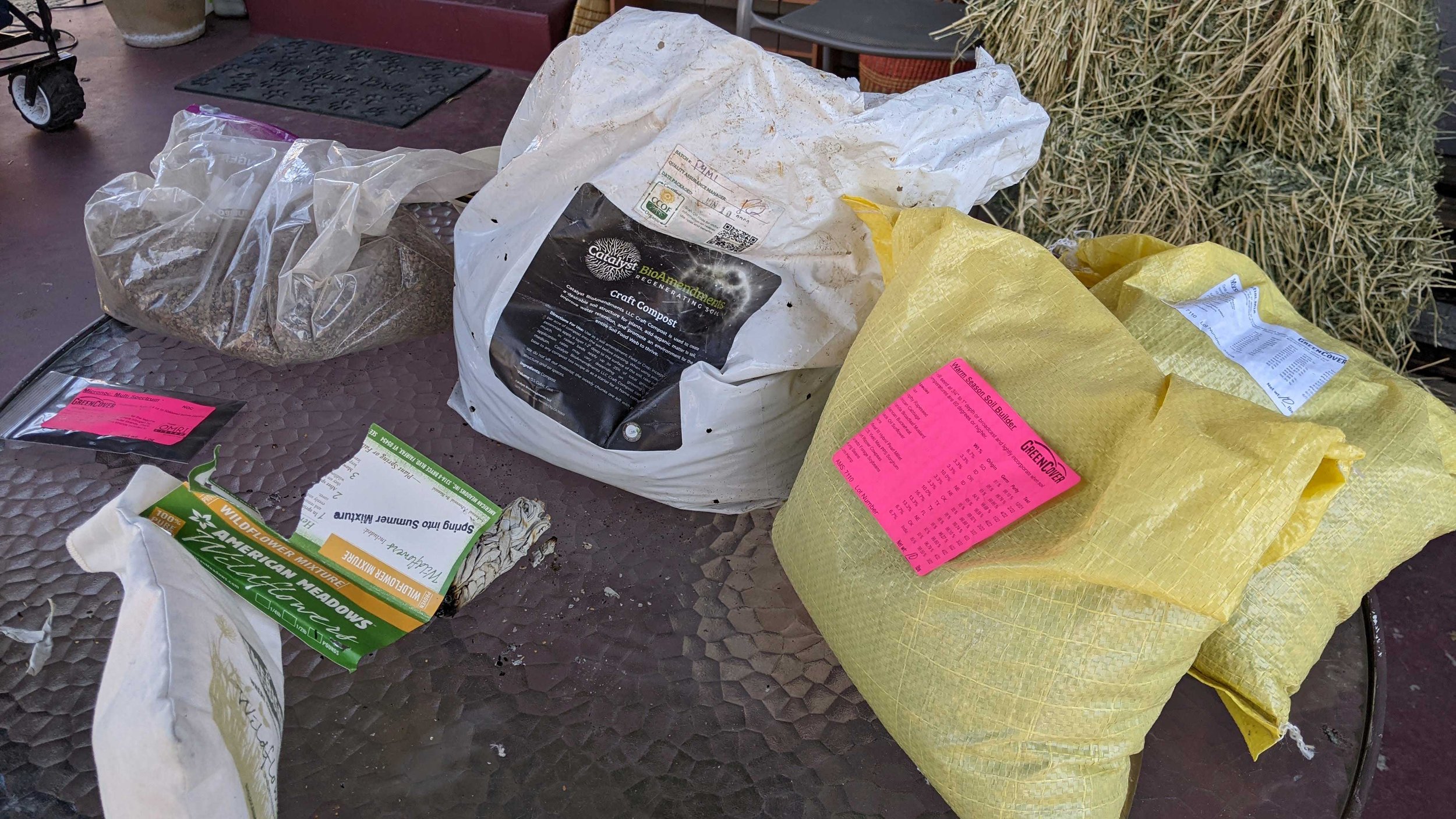 compost:soilbuilder_w.jpg