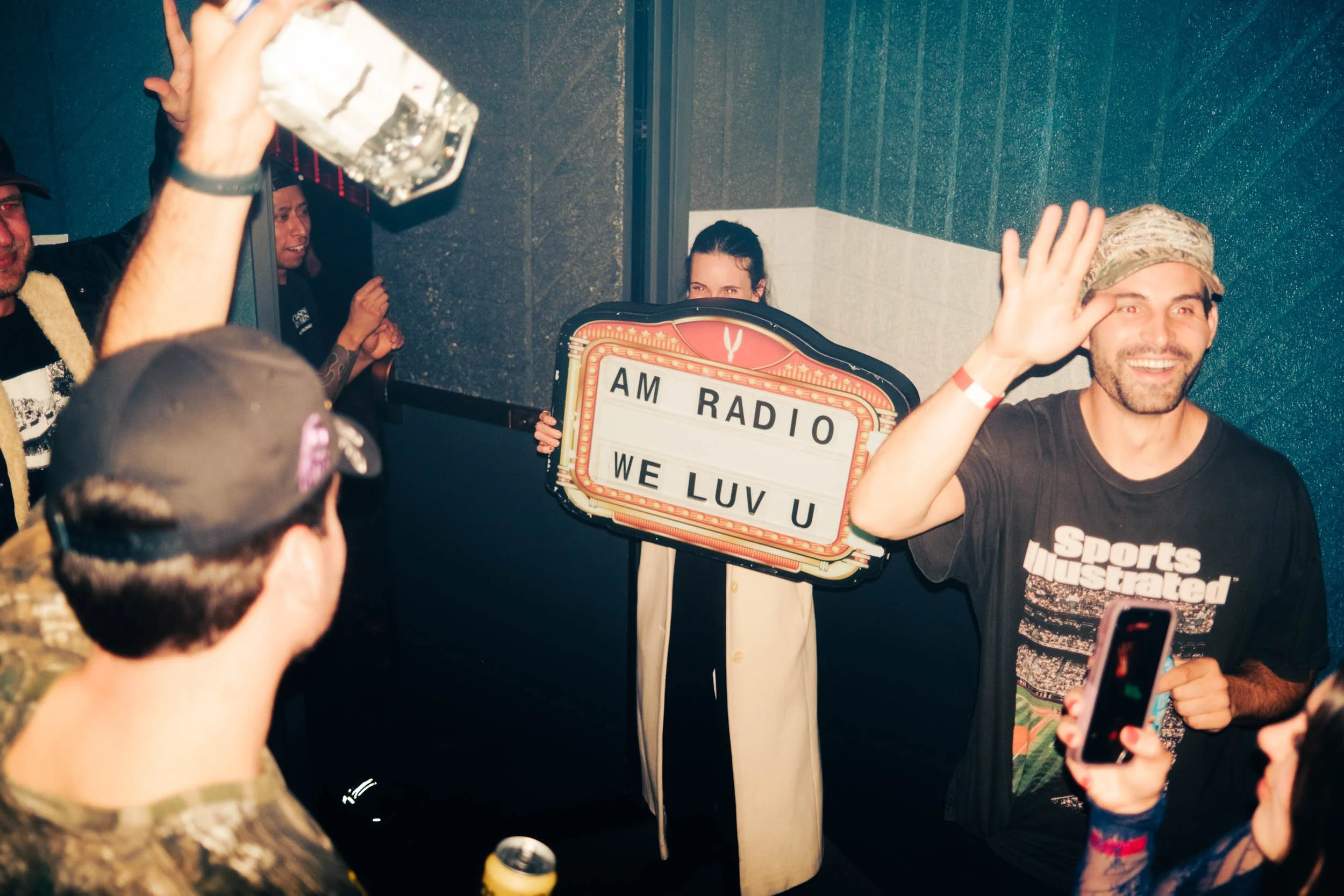 @Olderelder-AM-Radio-7951.jpg