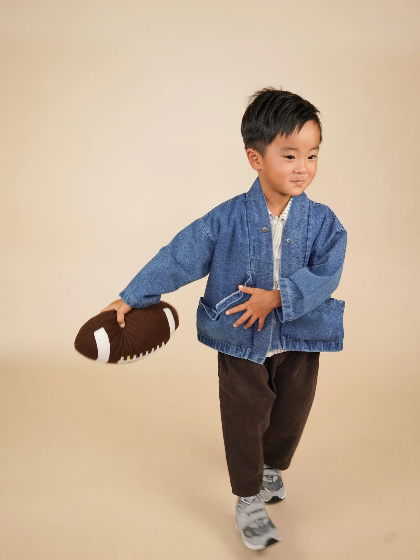Touchdown! 🏈 The best seller everyone&rsquo;s been waiting for is coming back-in-stock soon 🤗 

#KhakiandPink #womenowned #backinstock
