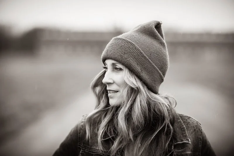 11.19 Amy Speace at Séance Listening Room - Concert and Book Tour!