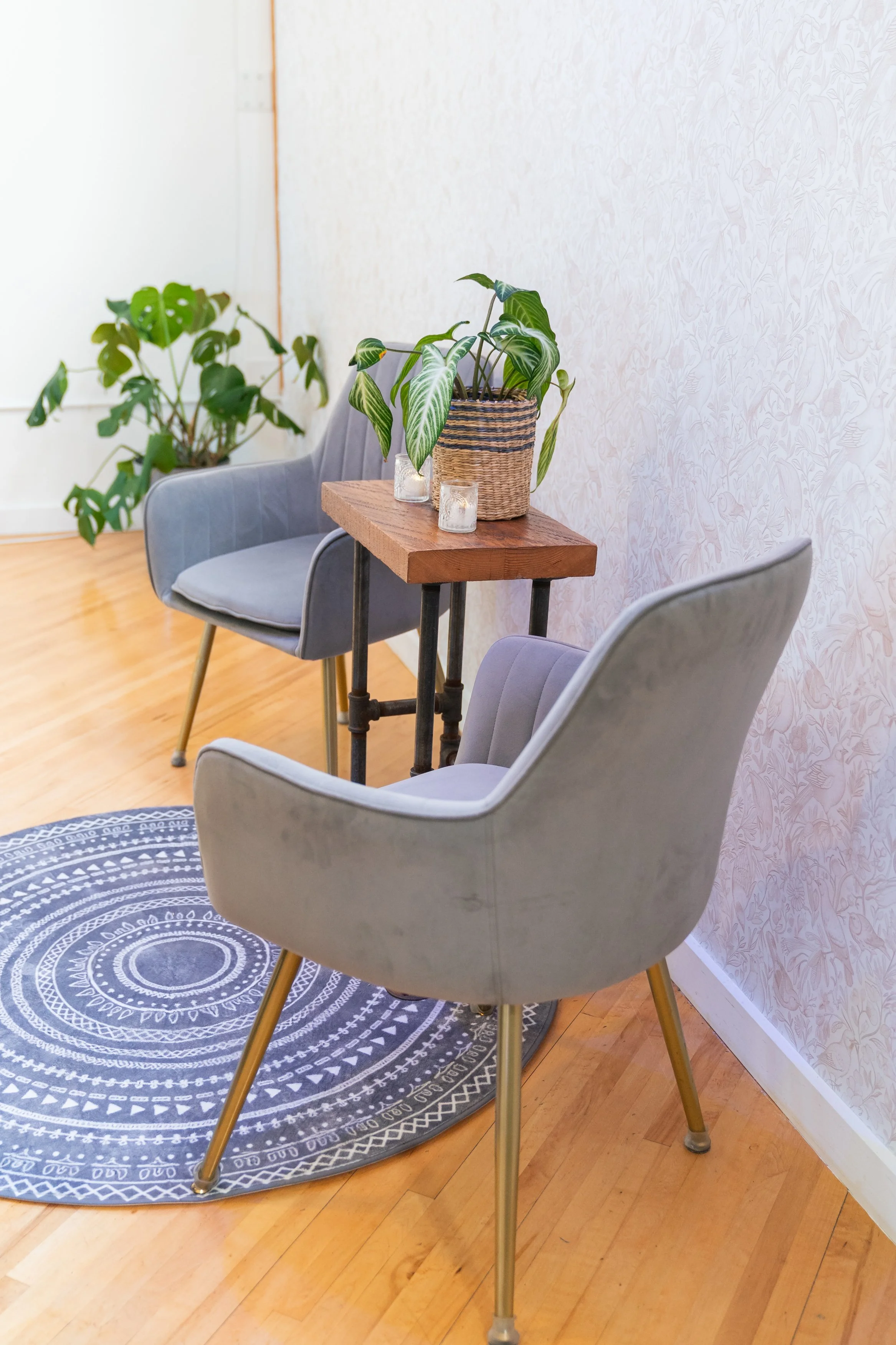 Available cozy lounge furniture, boho style