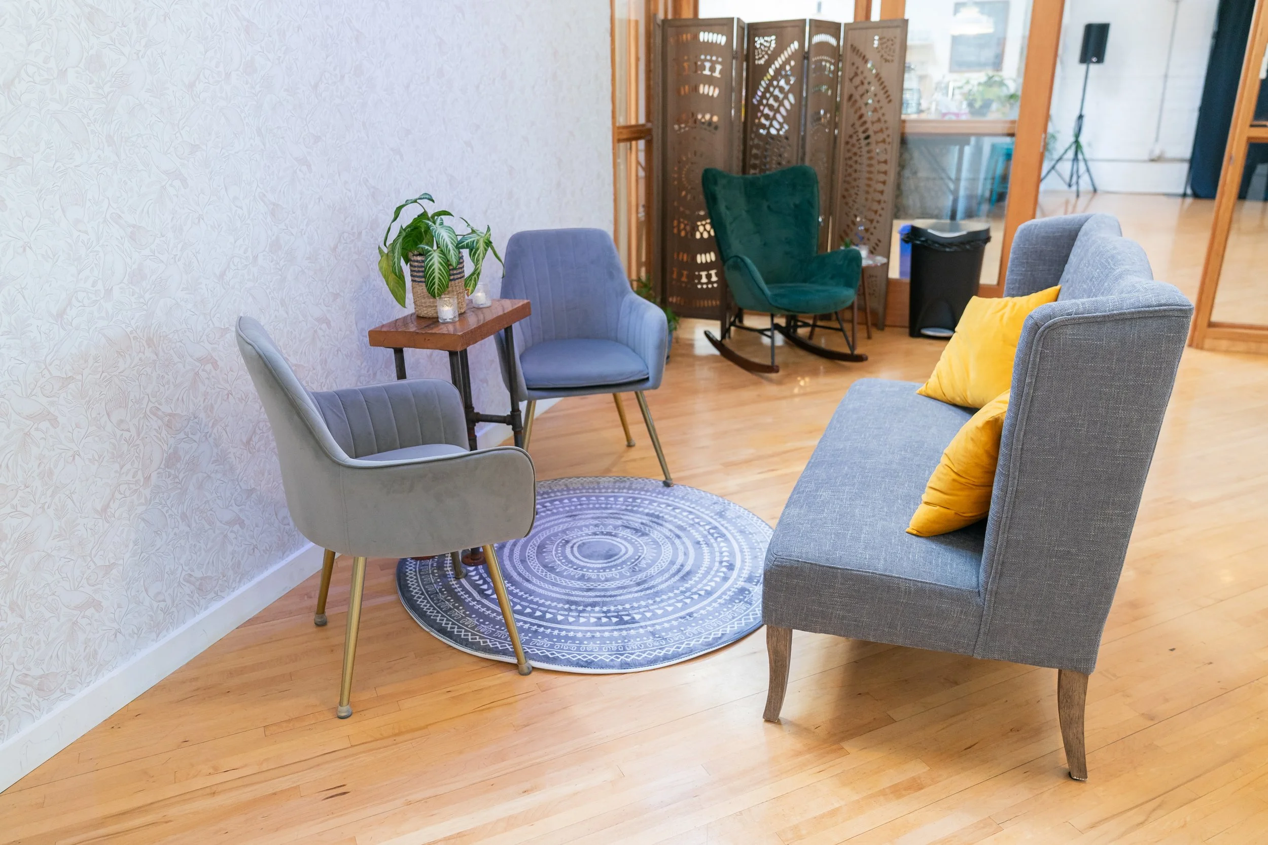 Portland Wedding Venue, Space, Officiant, Wedding Planner, Coordinator, Lounge