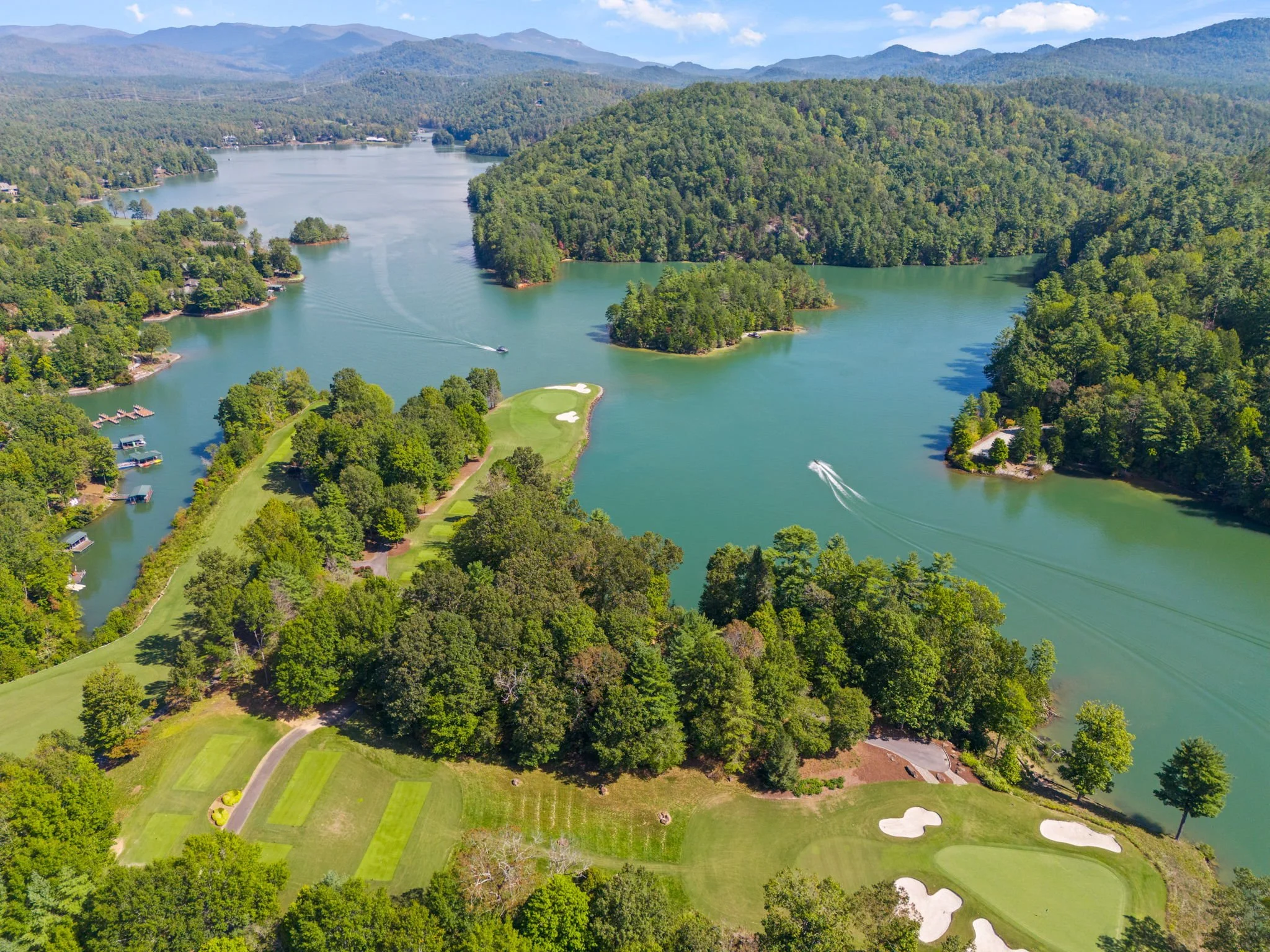 Lake Keowee Luxury Living: Why Buyers Are Moving to Upstate South Carolina