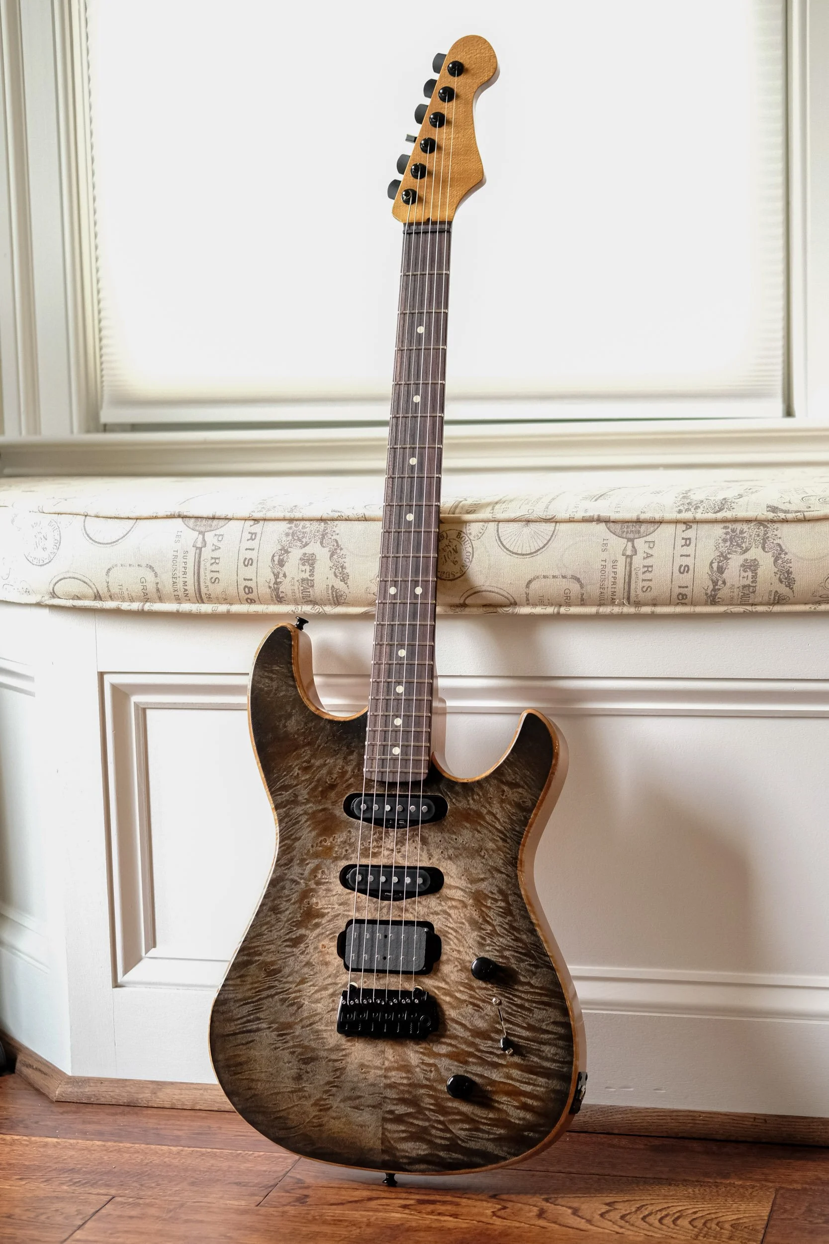 HSS Super Strat Black and Tan Glow-09.jpg
