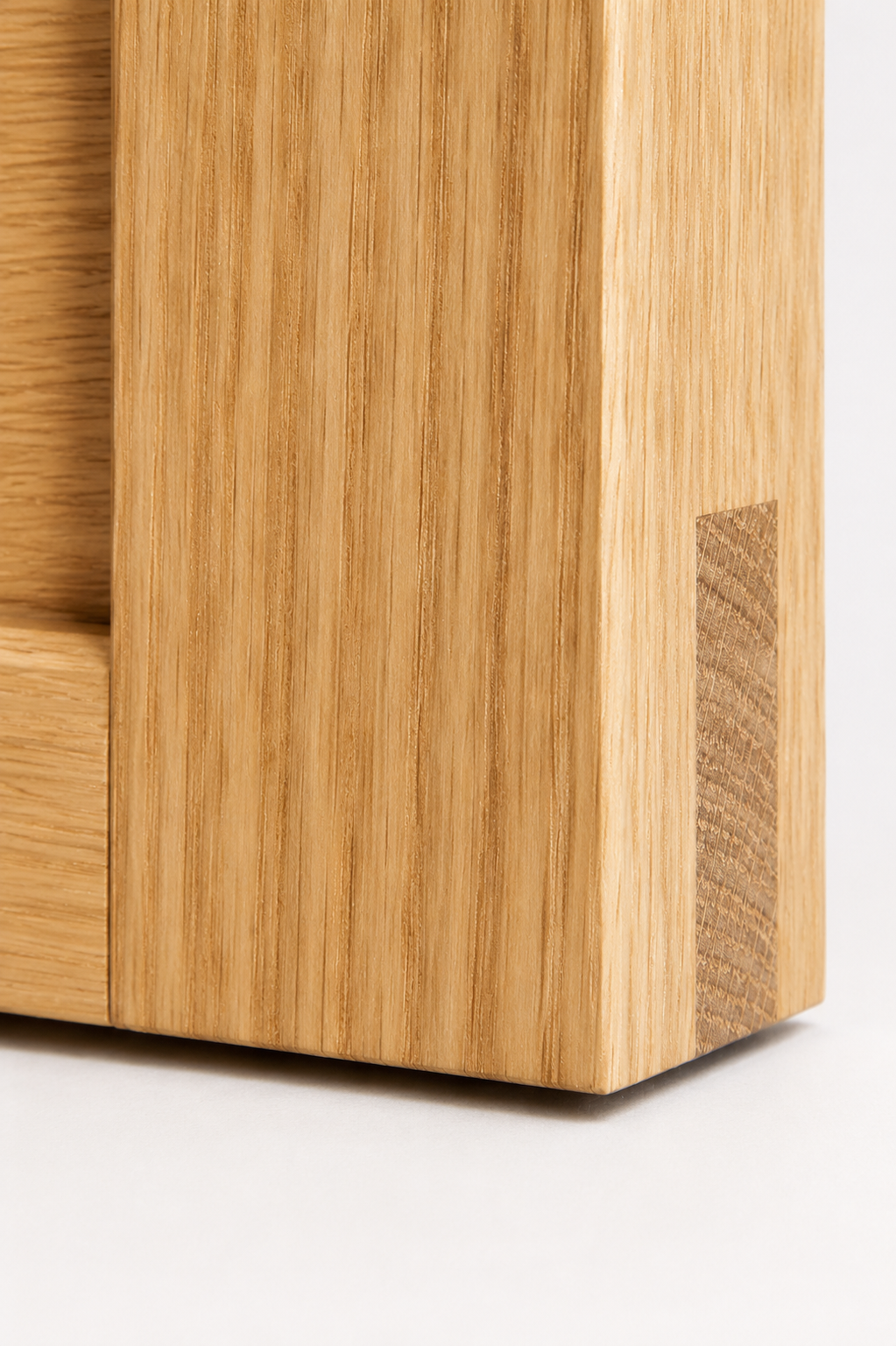 white oak dresser joinery.png